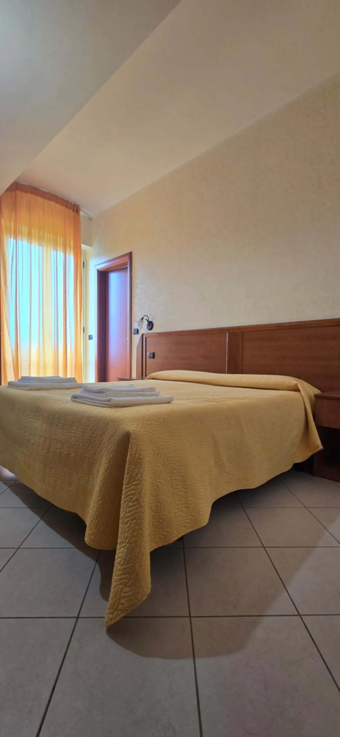 Bed in Hotel Ristorante La Decanata