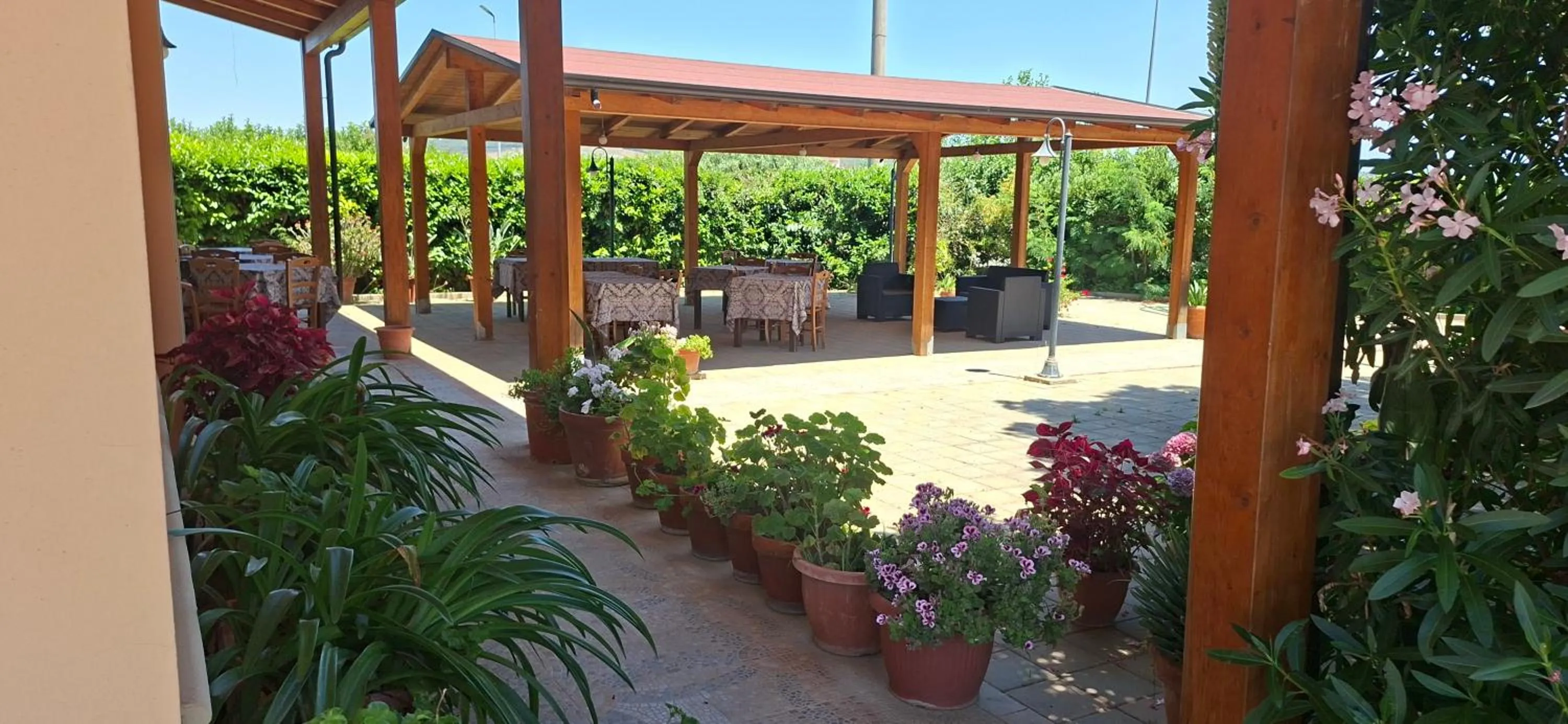 Hotel Ristorante La Decanata