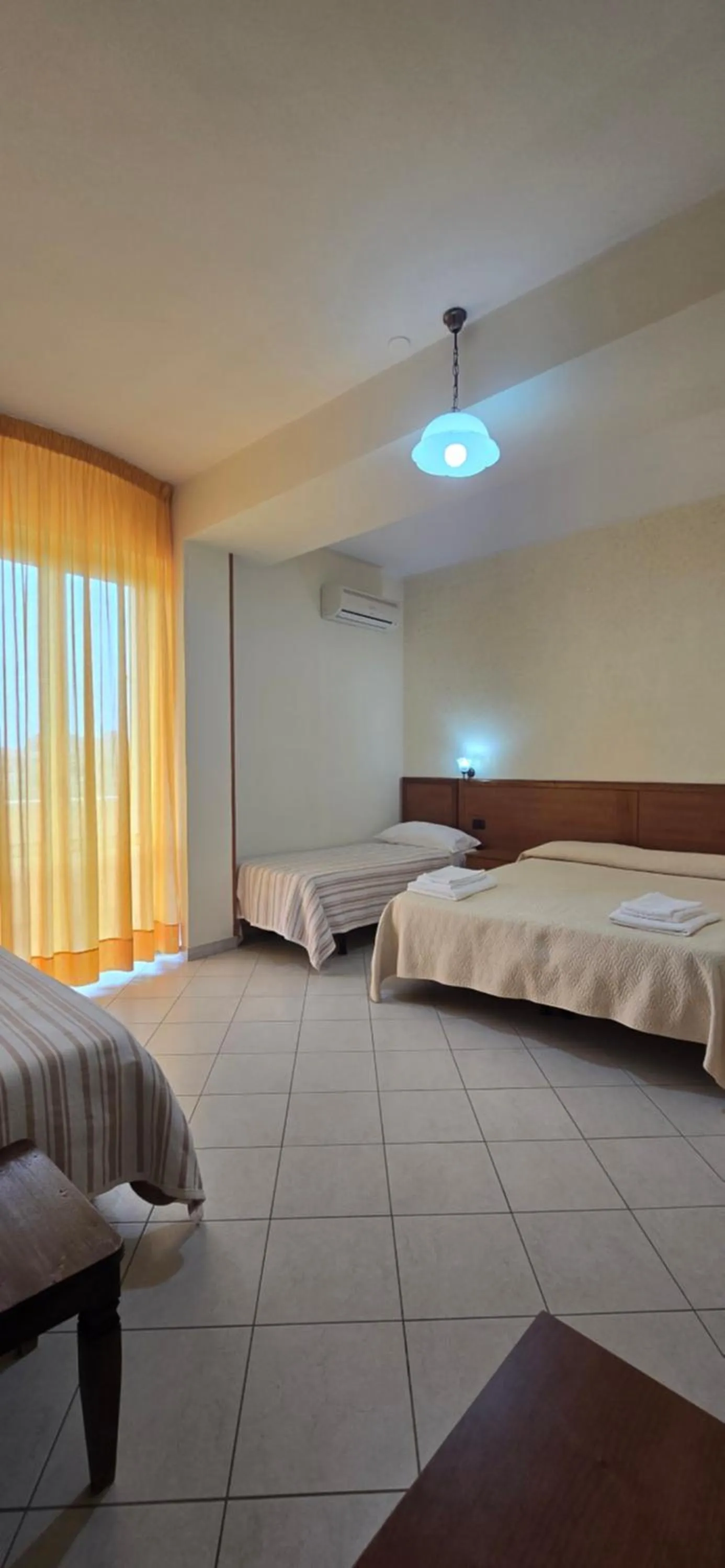 Bed in Hotel Ristorante La Decanata