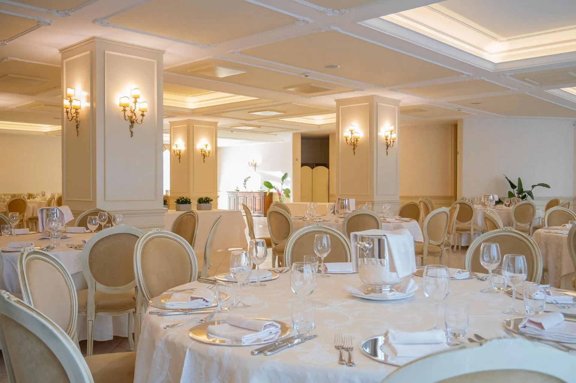 Restaurant/places to eat in Hotel Villa Michelangelo