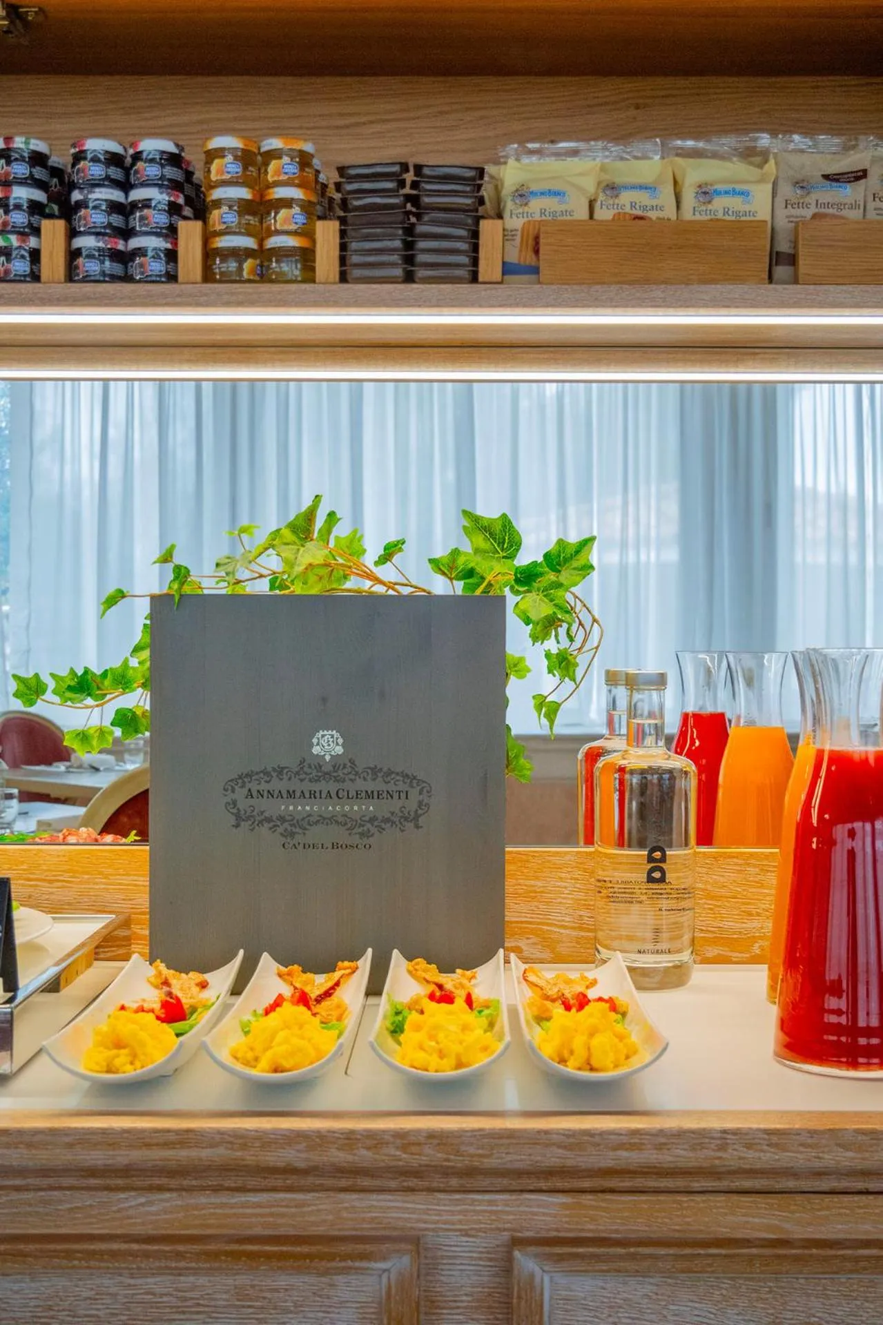 Breakfast in Hotel Villa Michelangelo