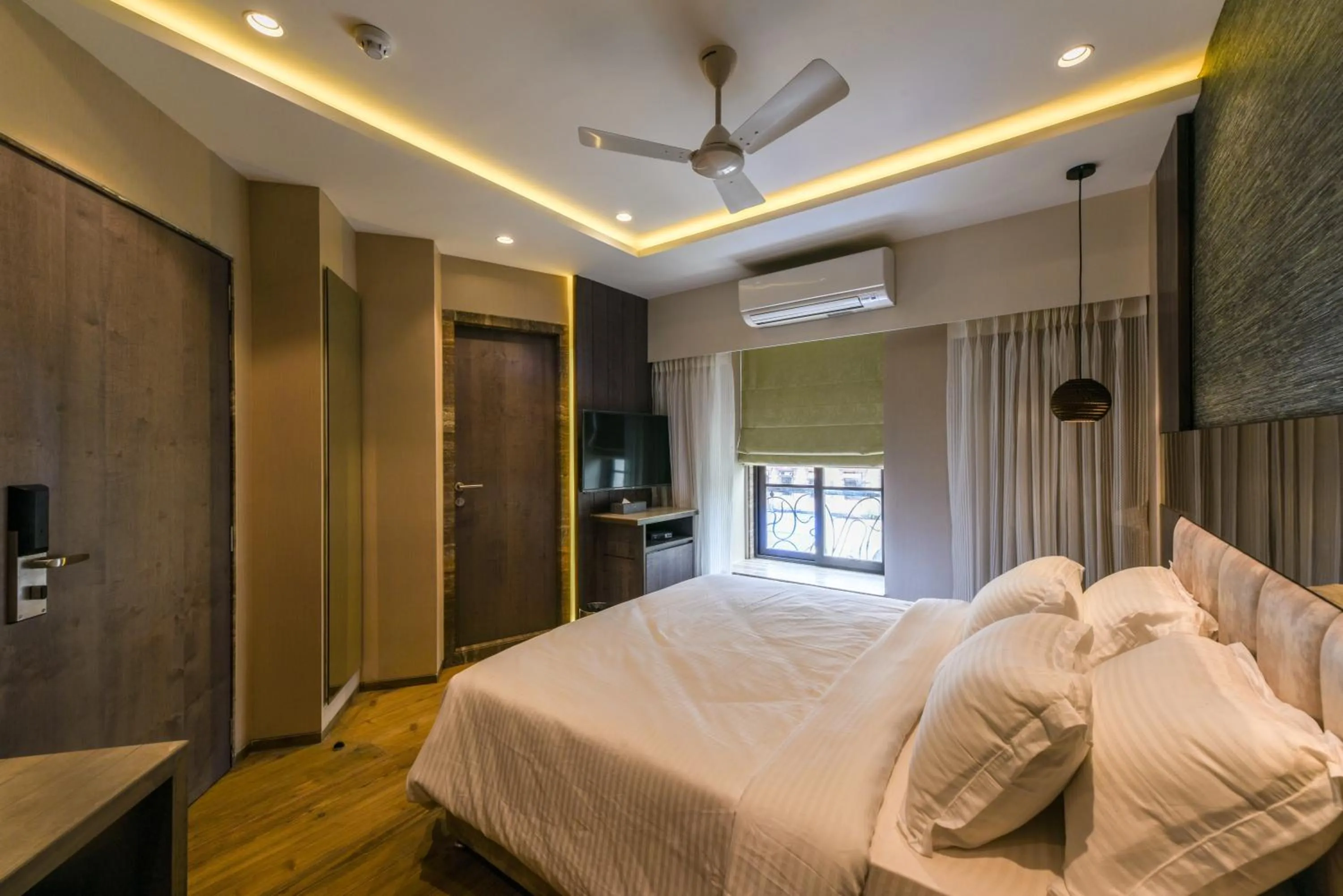 Bed in Hotel Orient Regency