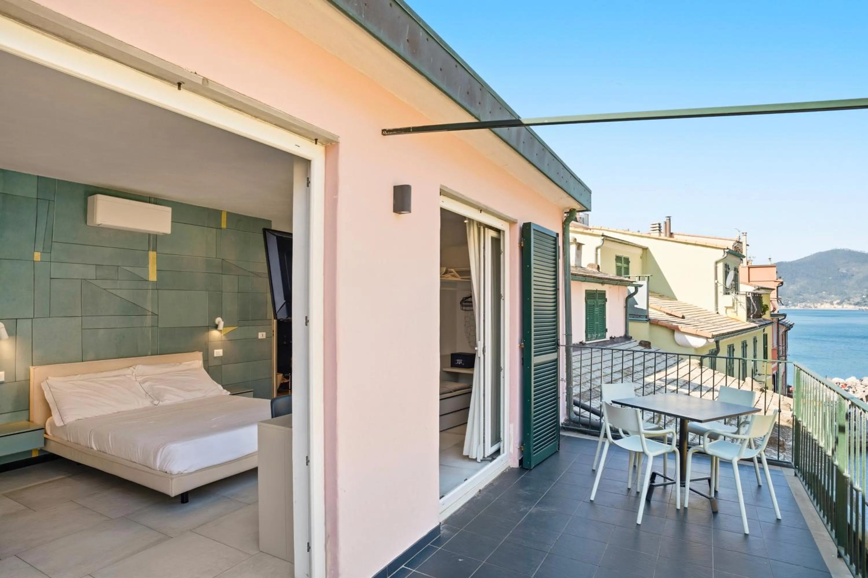 Apartment with Sea View in MADA Charm Apartments Terrace&Carugio