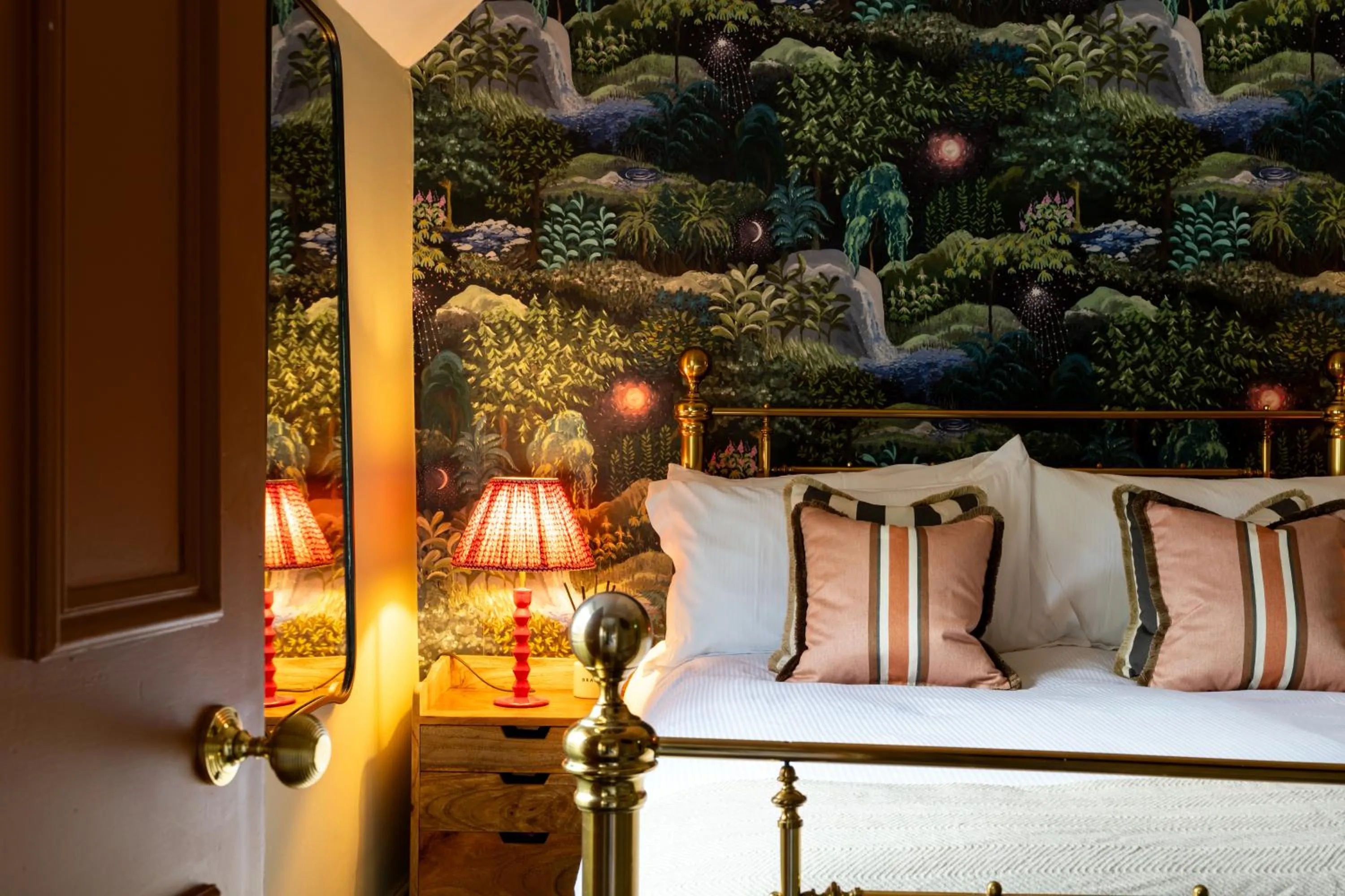 Decorative detail in Bull Inn