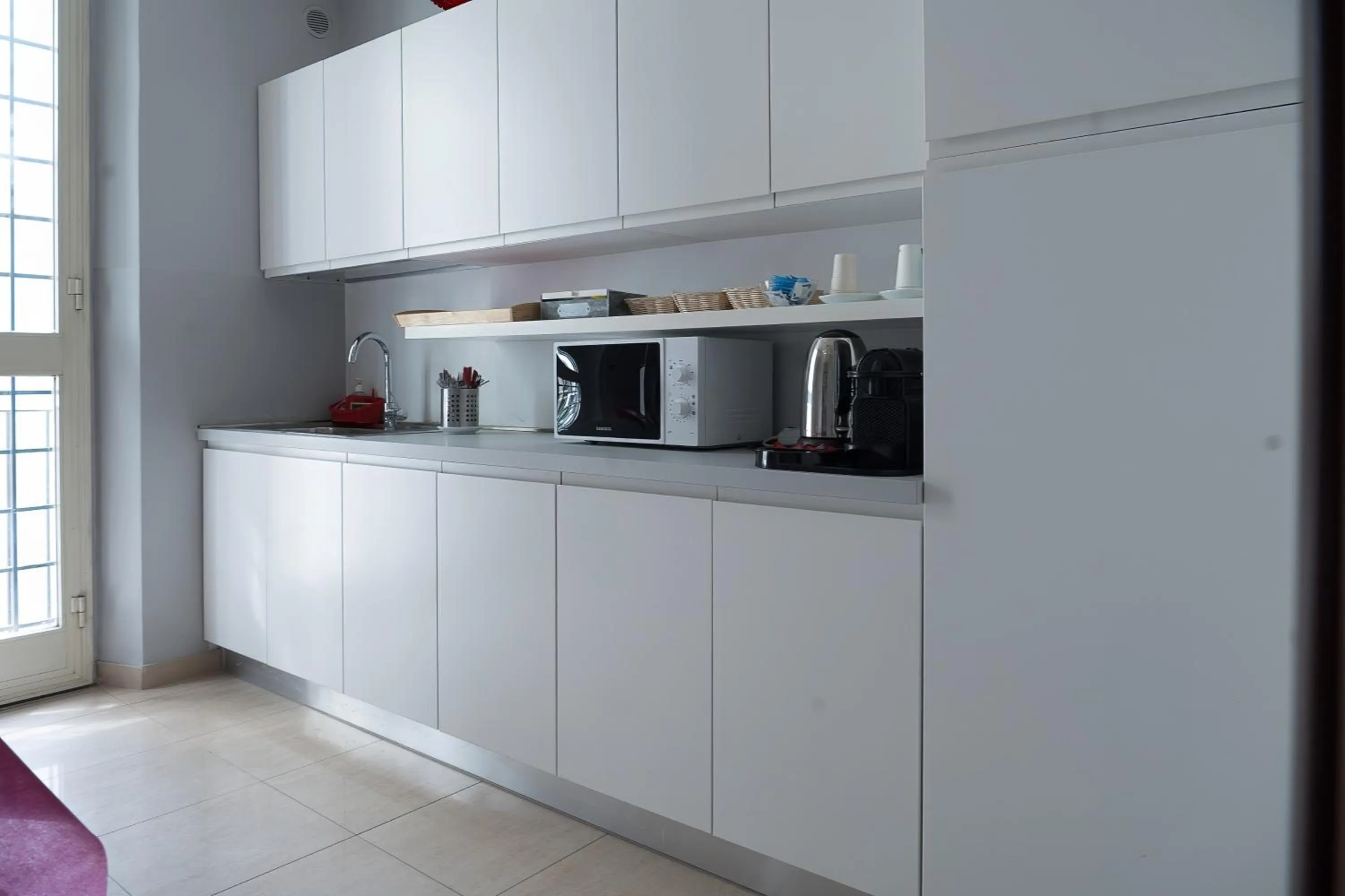 Restaurant/places to eat in Borghese Executive Suite