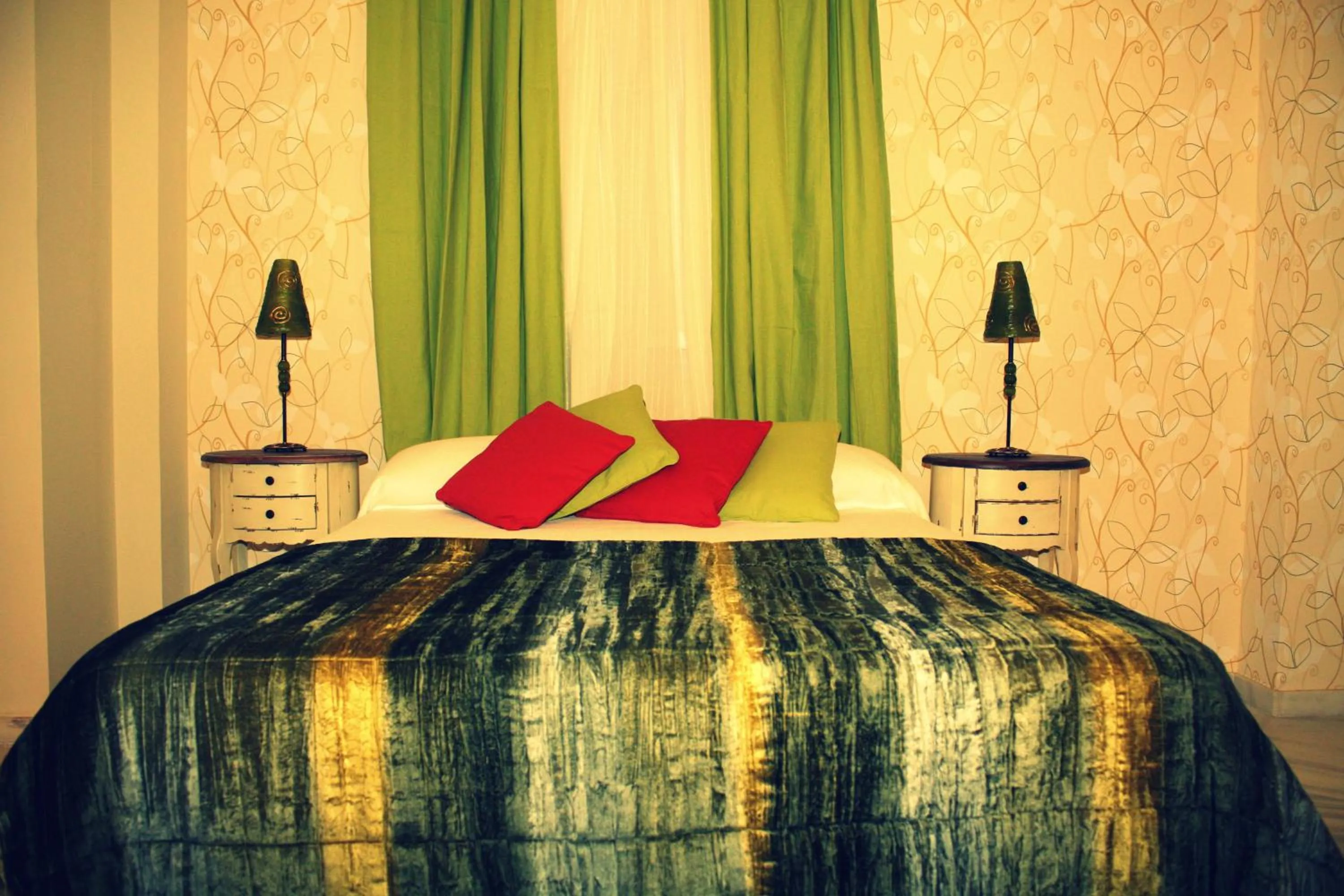 Photo of the whole room, Bed in Singular Pilatos