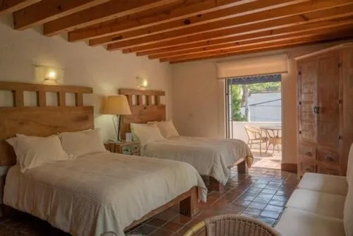 Shower, Bed in La Provence Restaurant & Hotel Boutique