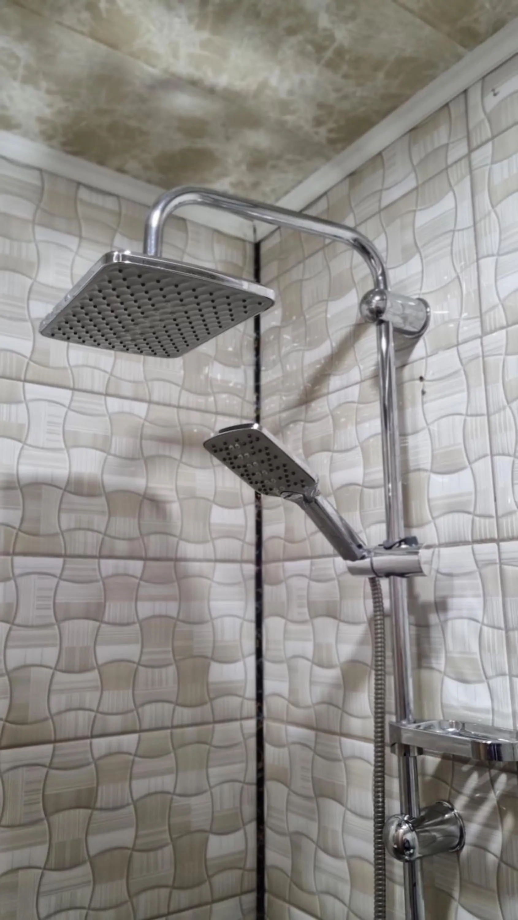 Shower in Guest House David's B&B