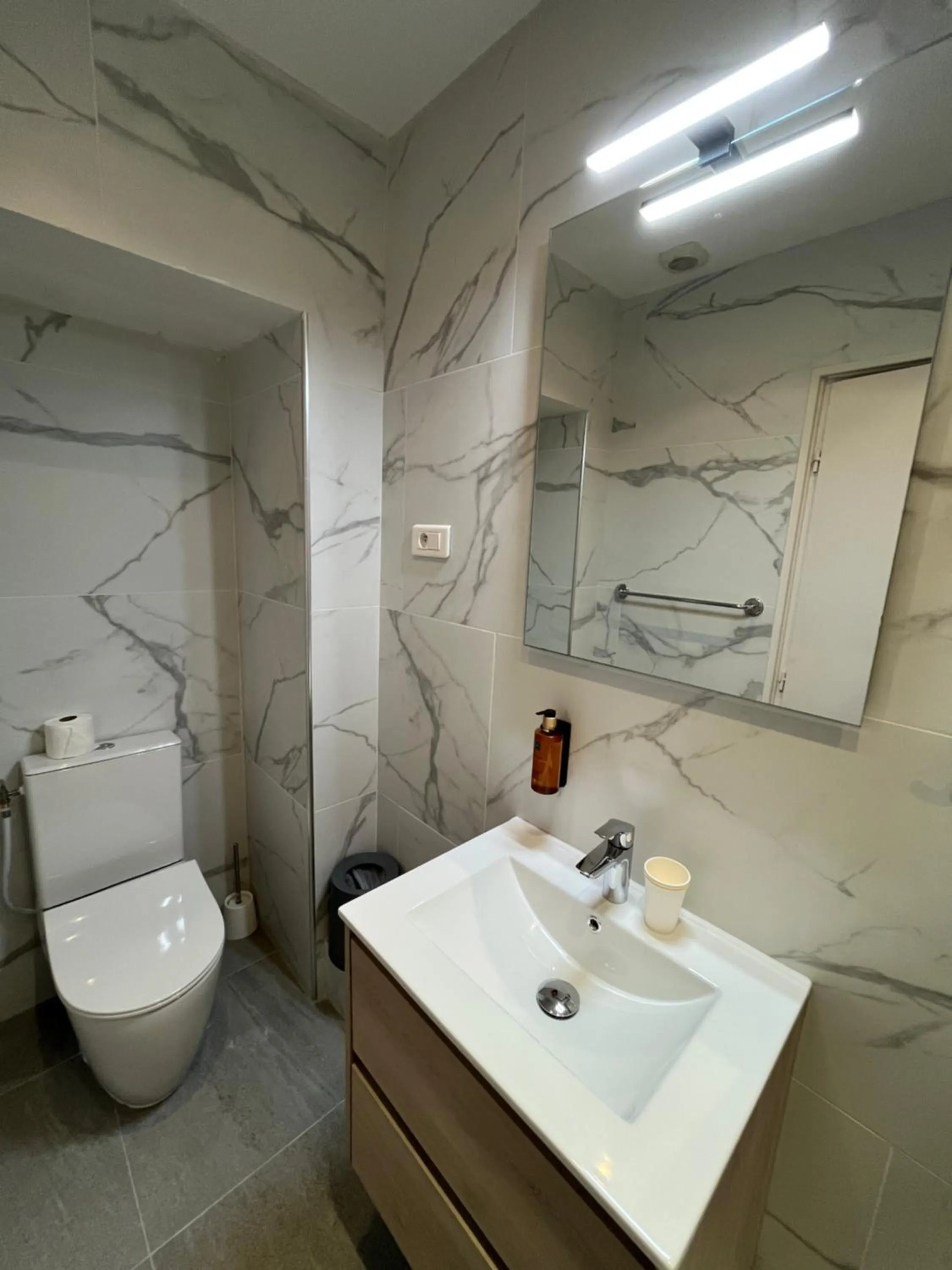 Bathroom in Nice Garden Hotel