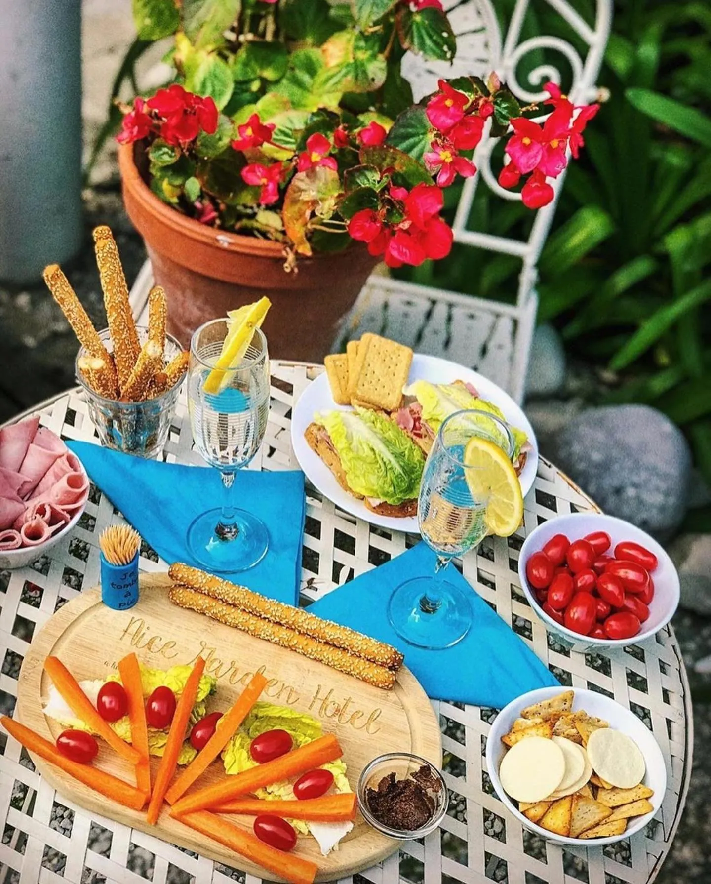 Property building in Nice Garden Hotel