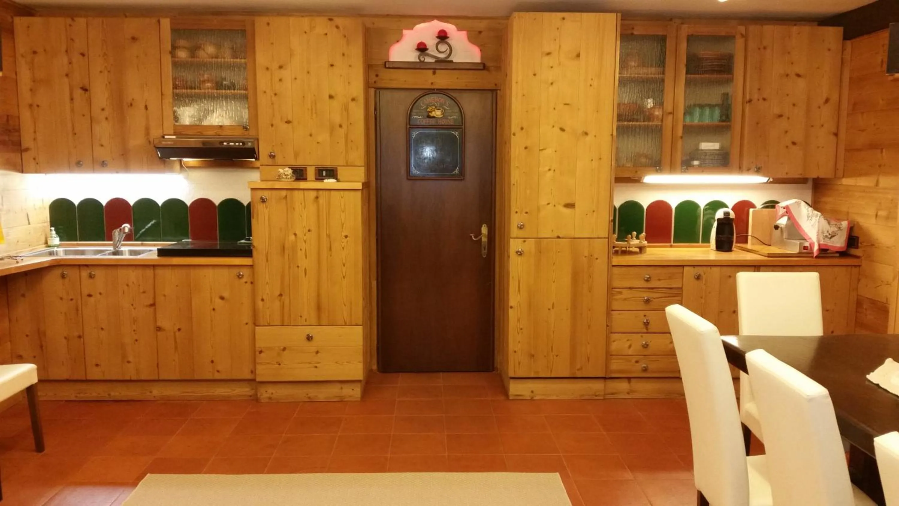 Kitchen or kitchenette in B&B Accanto al Focolare 2