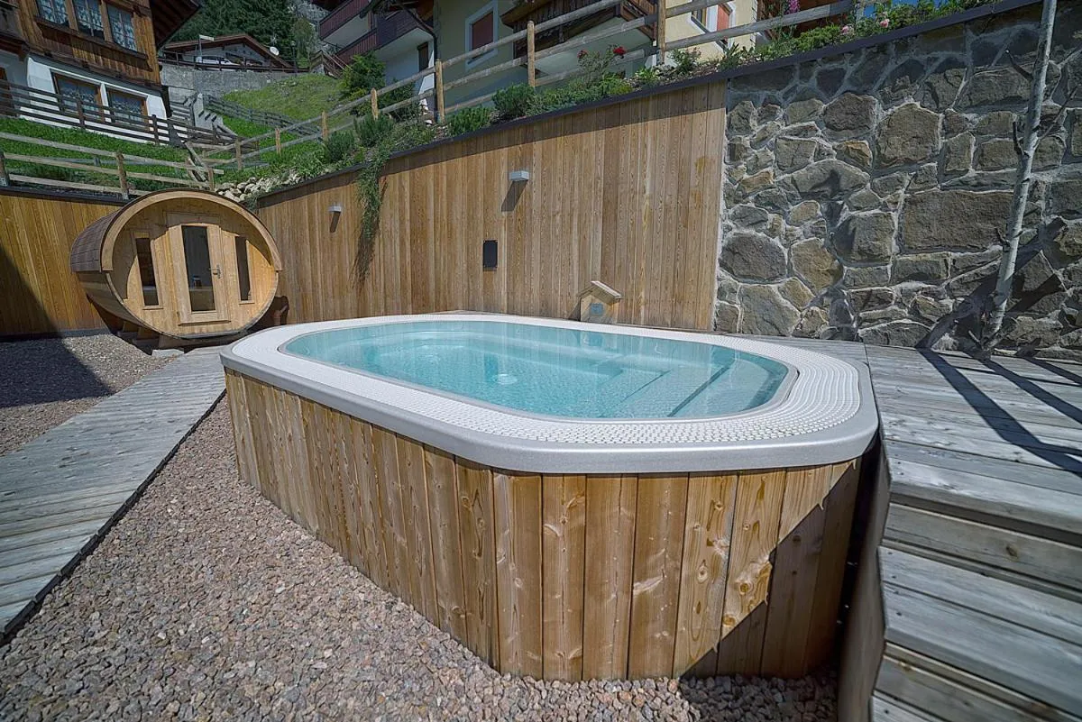 Hot Tub in Chalet Marcora