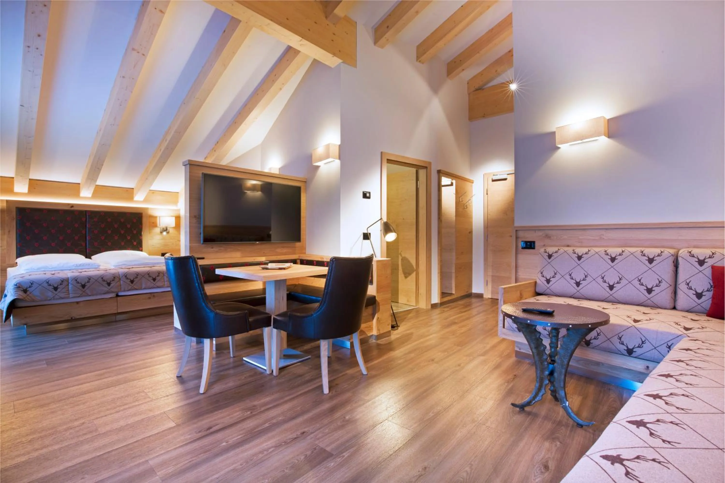 Photo of the whole room in Chalet Marcora