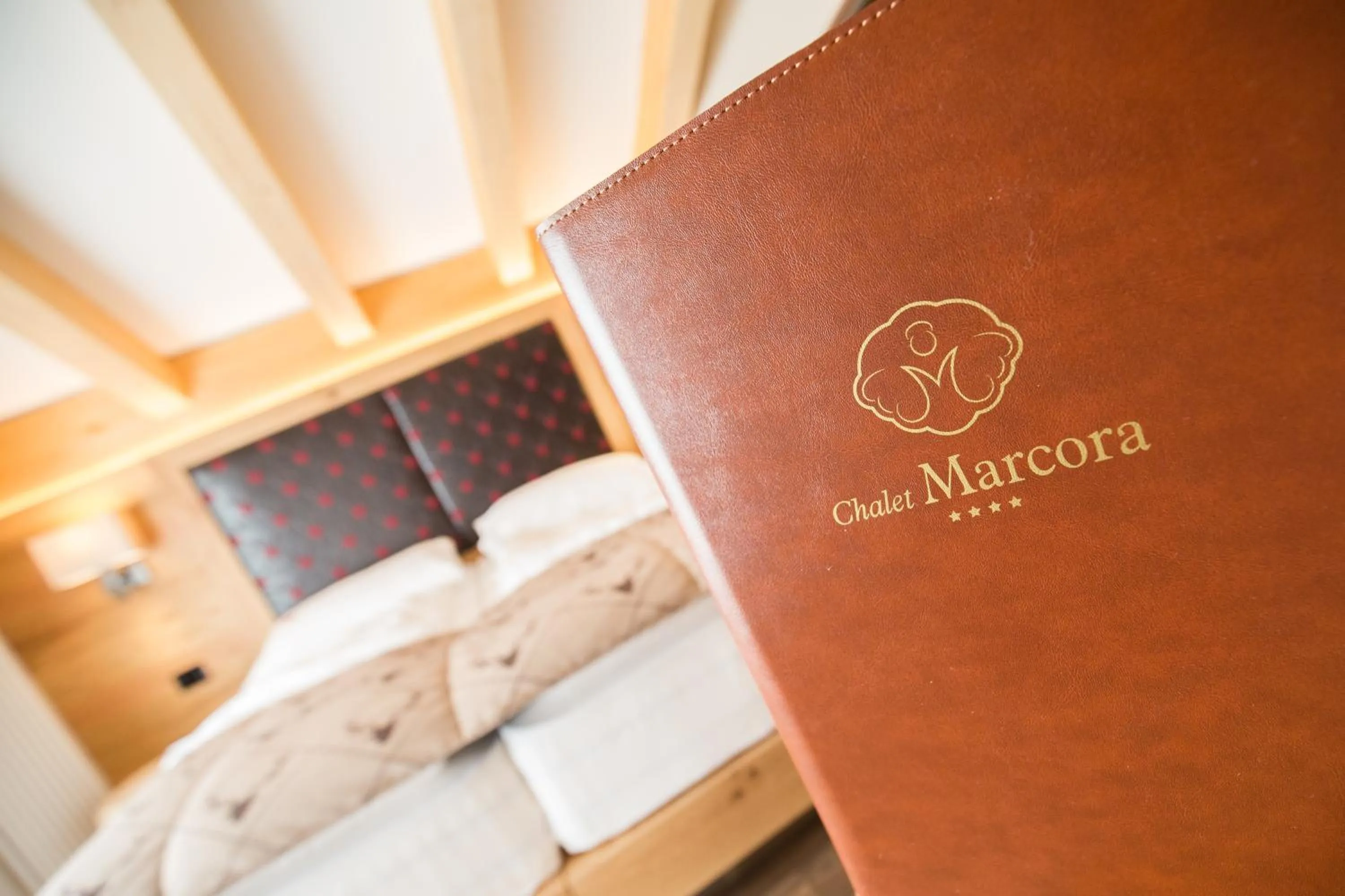 Decorative detail, Bed in Chalet Marcora