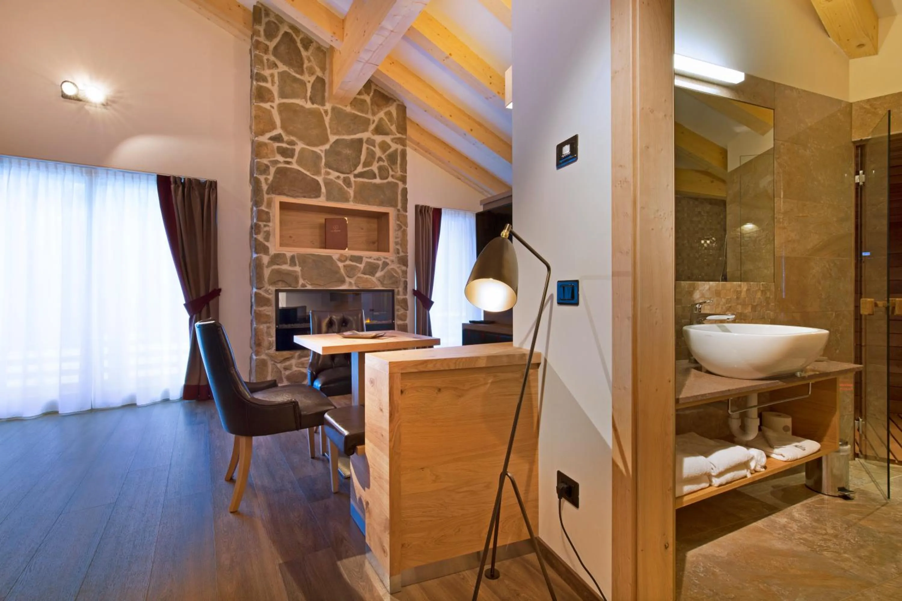 Photo of the whole room in Chalet Marcora