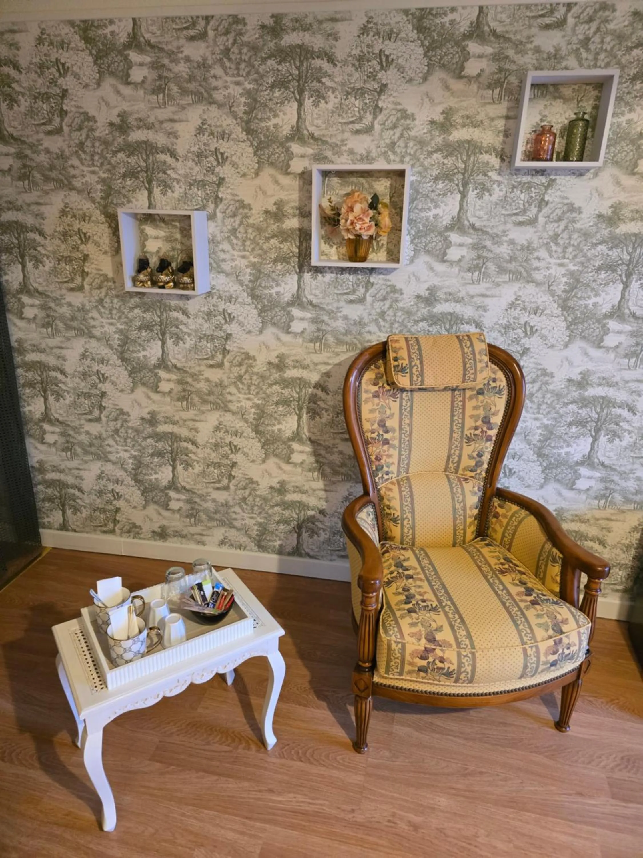 Decorative detail in Hôtel L'ideal le Mountbatten