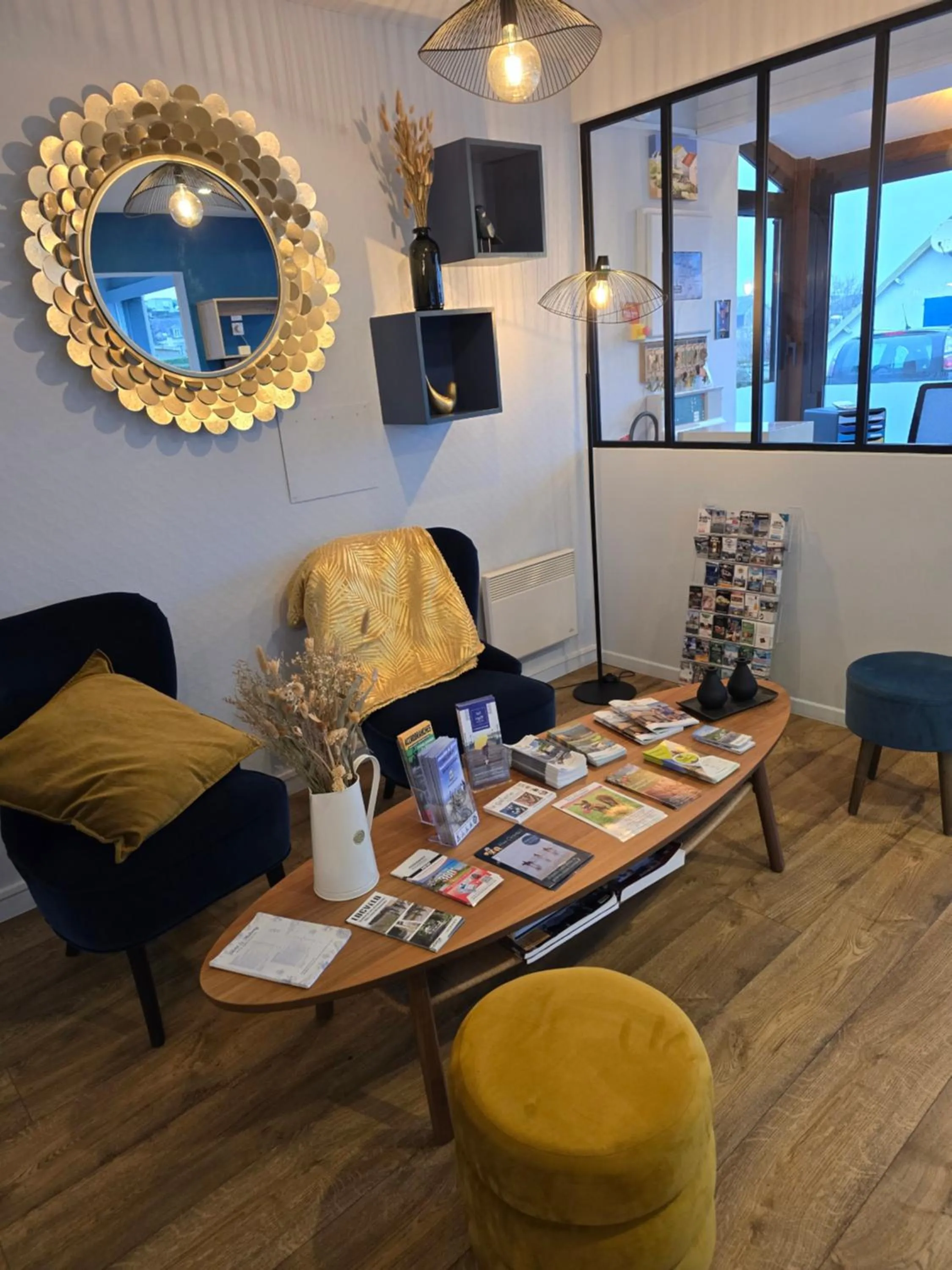 Living room in Hôtel L'ideal le Mountbatten