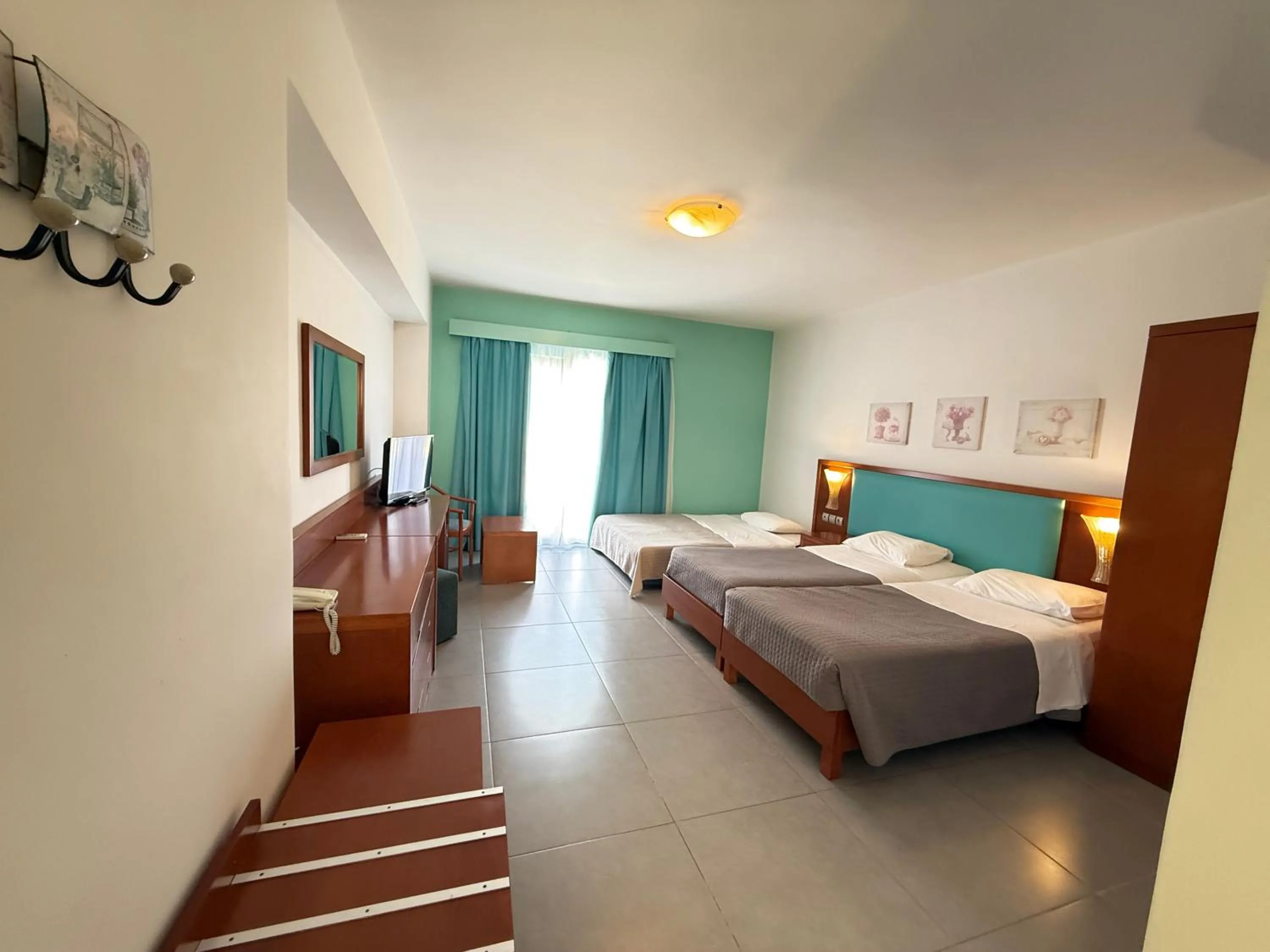 Bedroom, Bed in Kos Palace