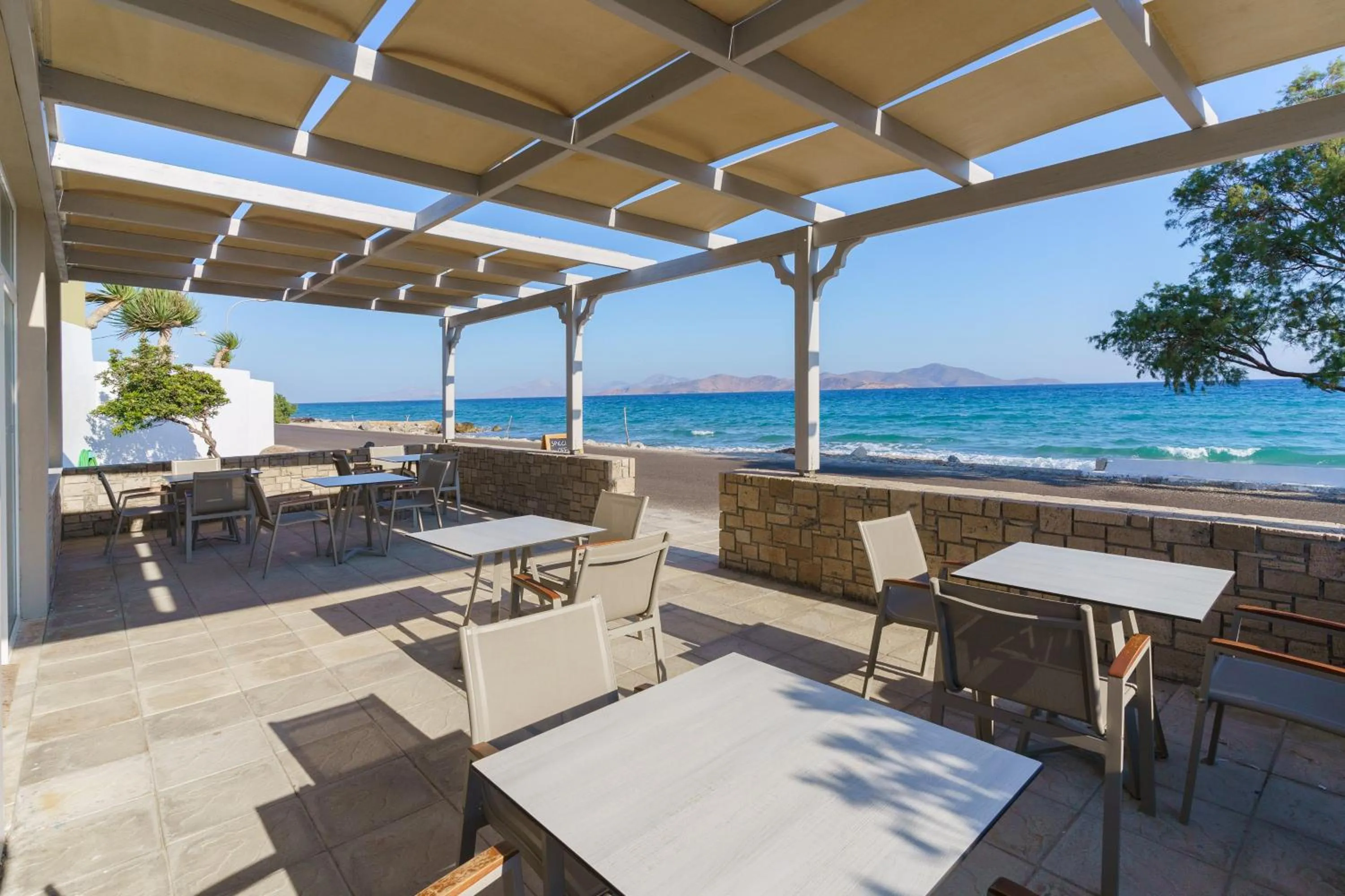 Restaurant/places to eat in Kos Palace