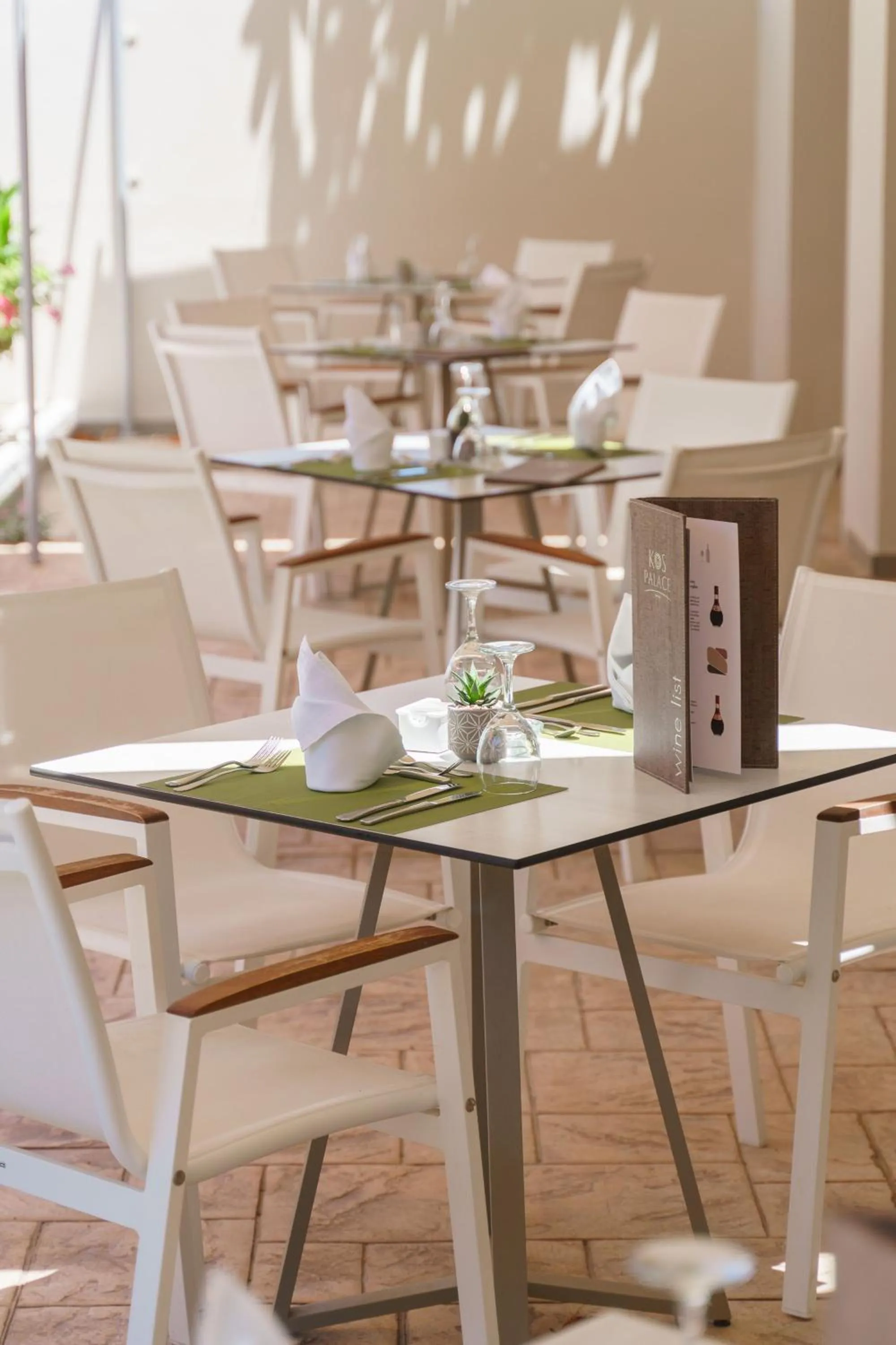 Restaurant/places to eat in Kos Palace