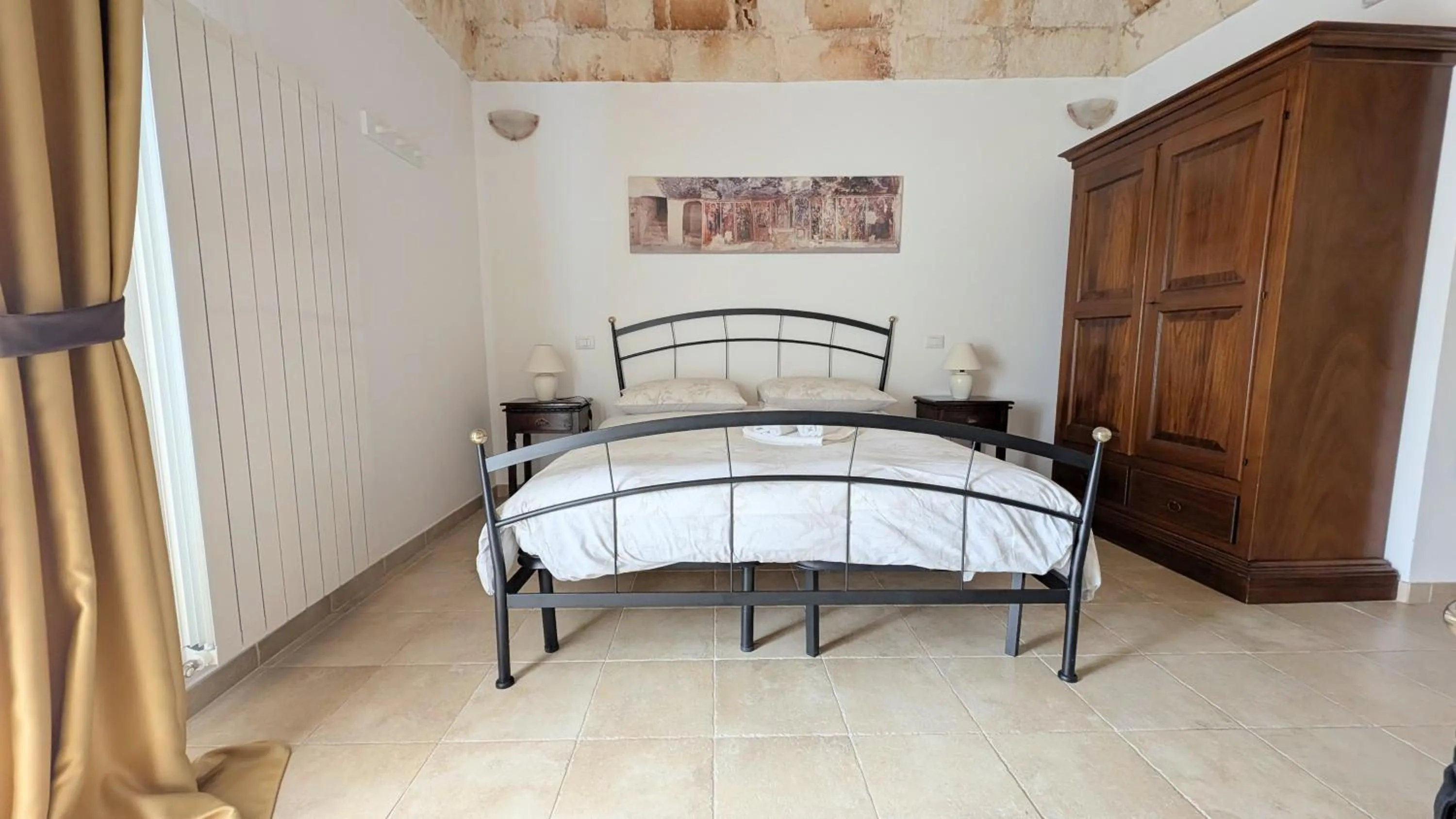 Bedroom, Bed in B&B Corte Regina Esther