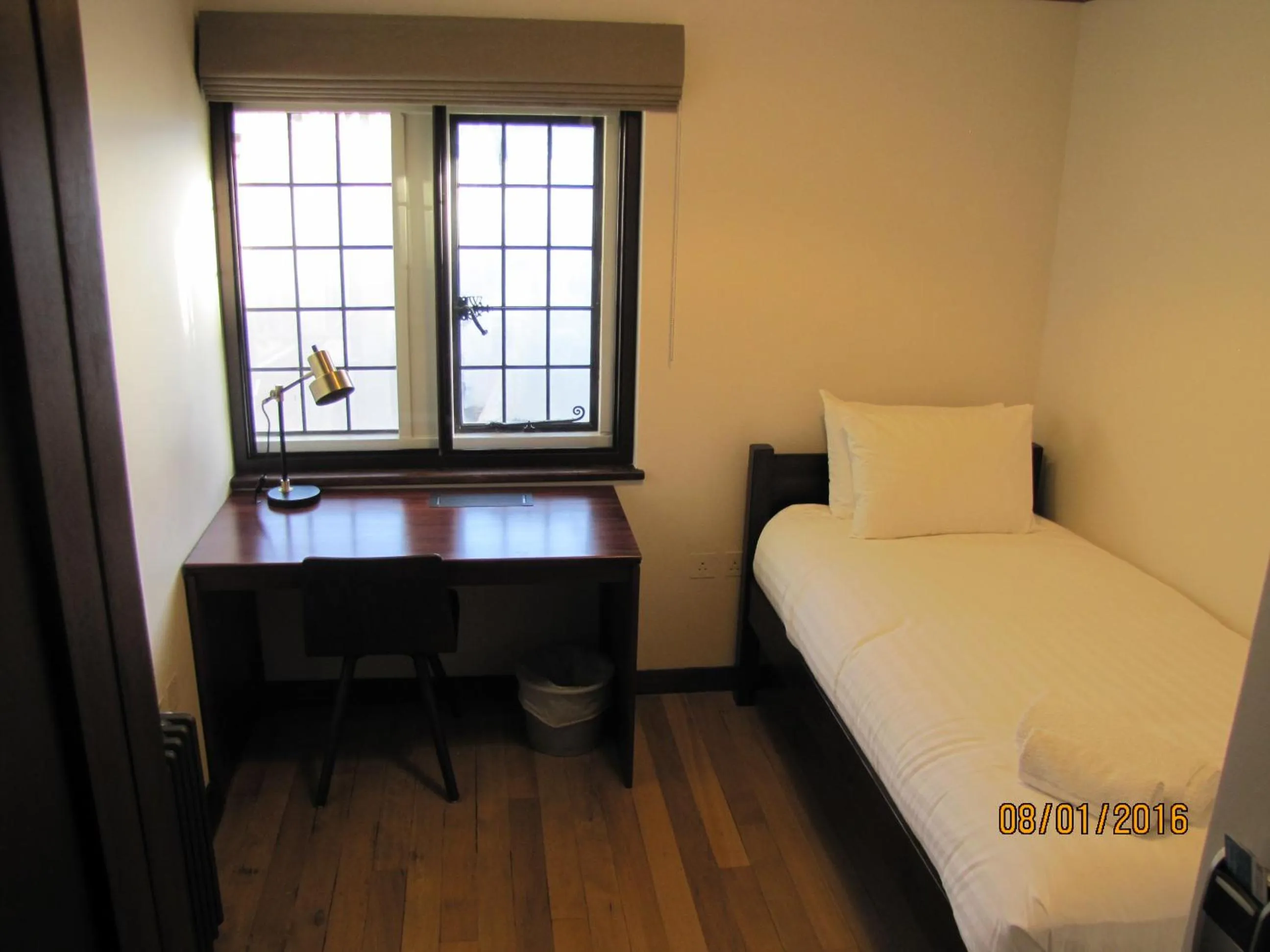 TV and multimedia, Bed in West Court- Jesus College