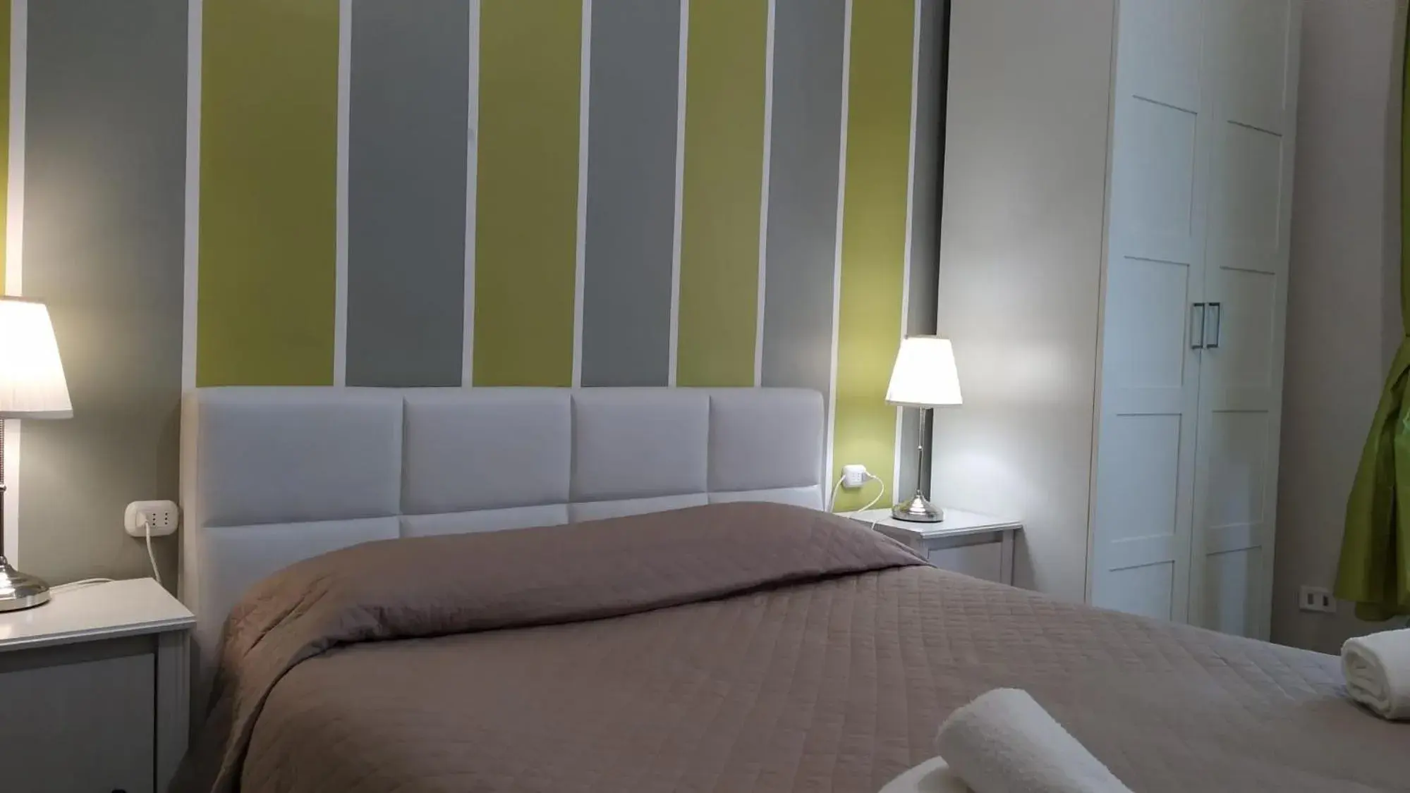 Queen Room with Balcony in CconfortHotels R&B Dolci Notti Queen Room with Balcony in CconfortHotels R&B Dolci Notti