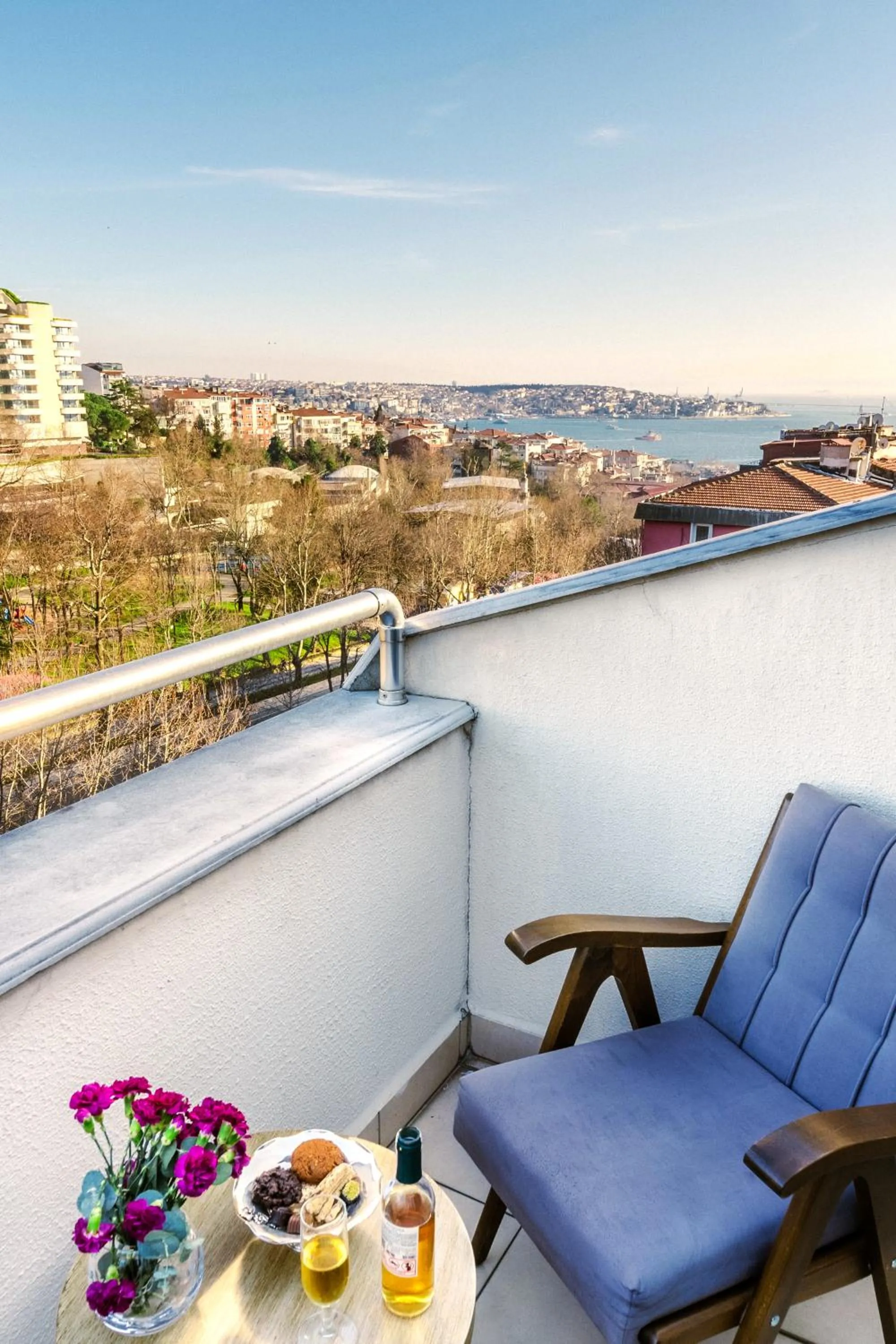 Patio in Cheya Beşiktaş Istanbul Bosphorus City Center Hotel & Suites