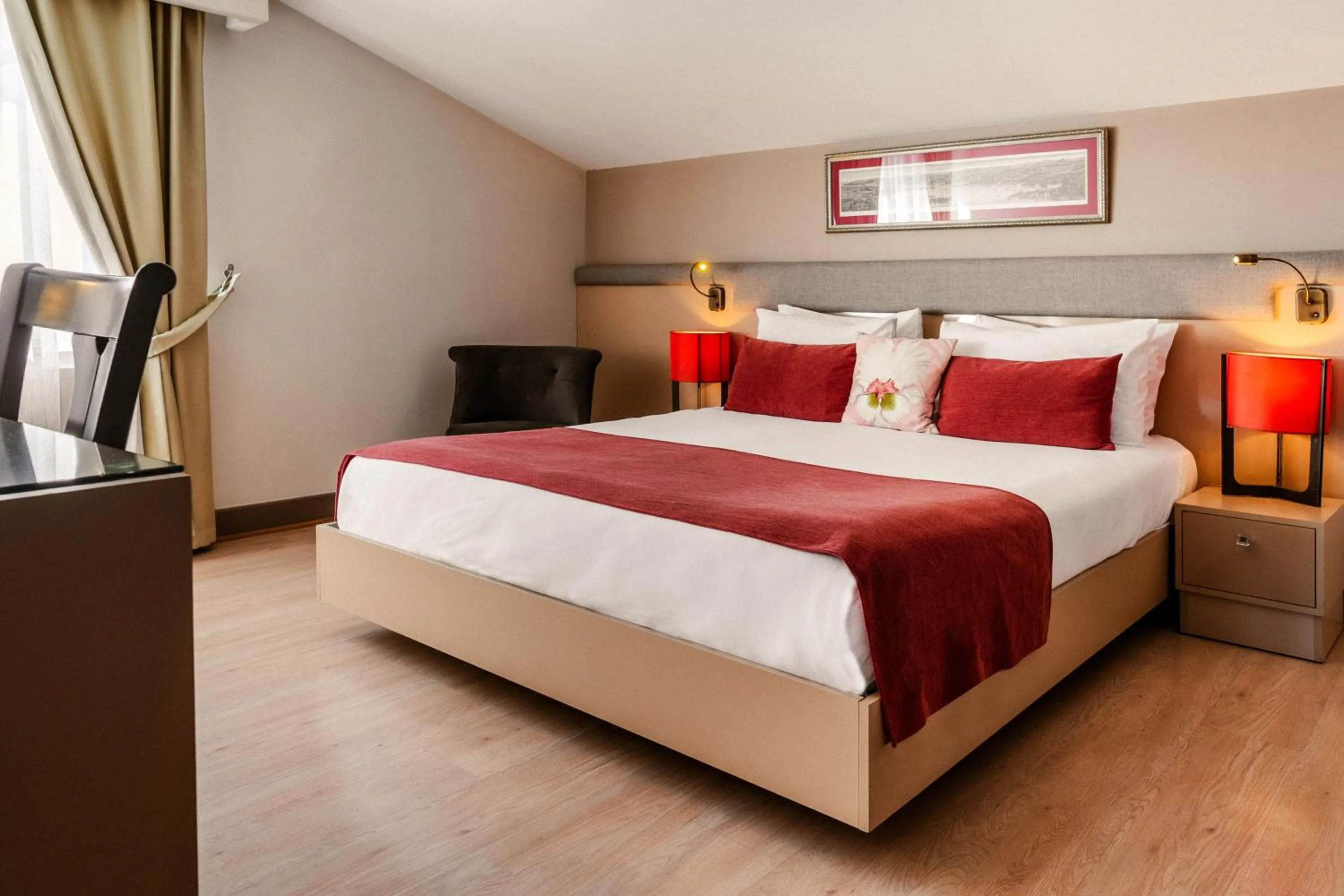 Bedroom, Bed in Cheya Beşiktaş Istanbul Bosphorus City Center Hotel & Suites