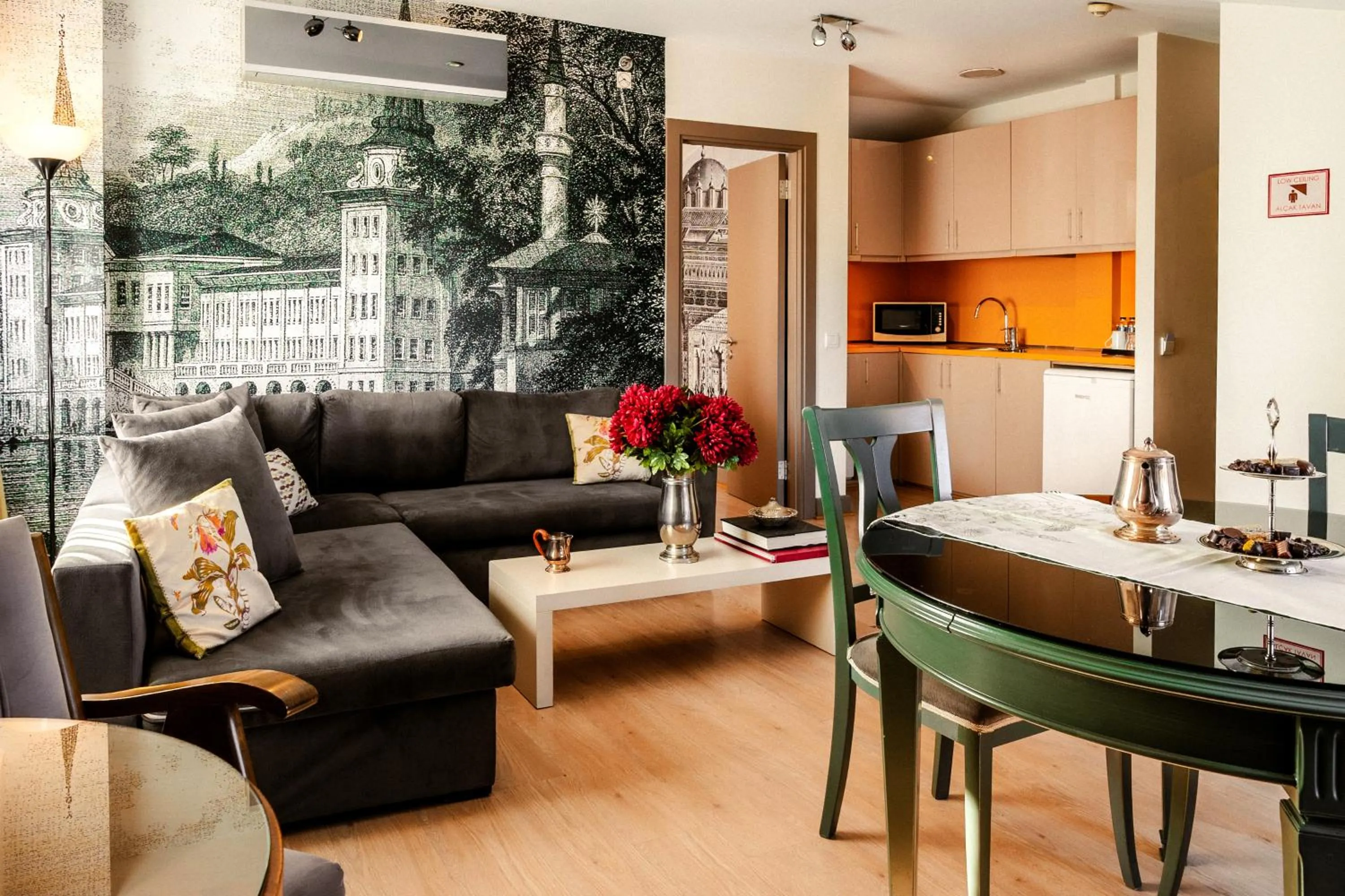 Living room in Cheya Beşiktaş Istanbul Bosphorus City Center Hotel & Suites