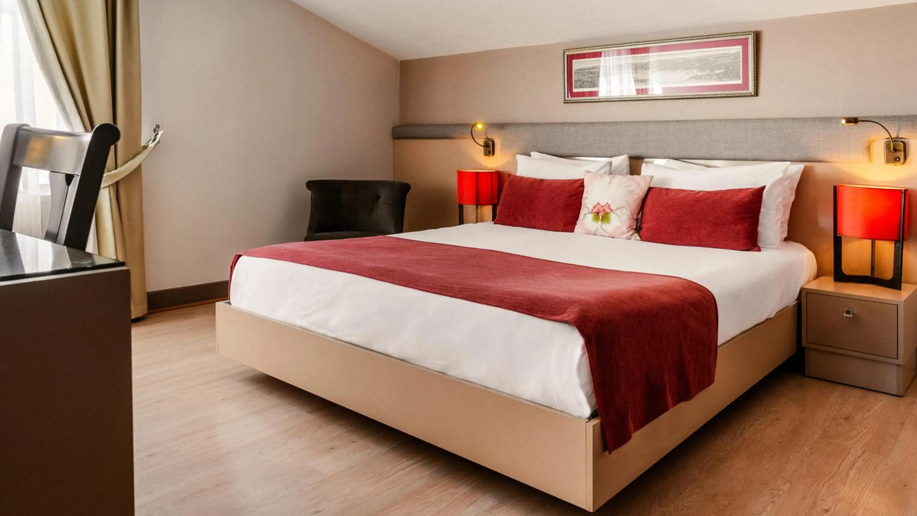 Bedroom, Bed in Cheya Beşiktaş Istanbul Bosphorus City Center Hotel & Suites