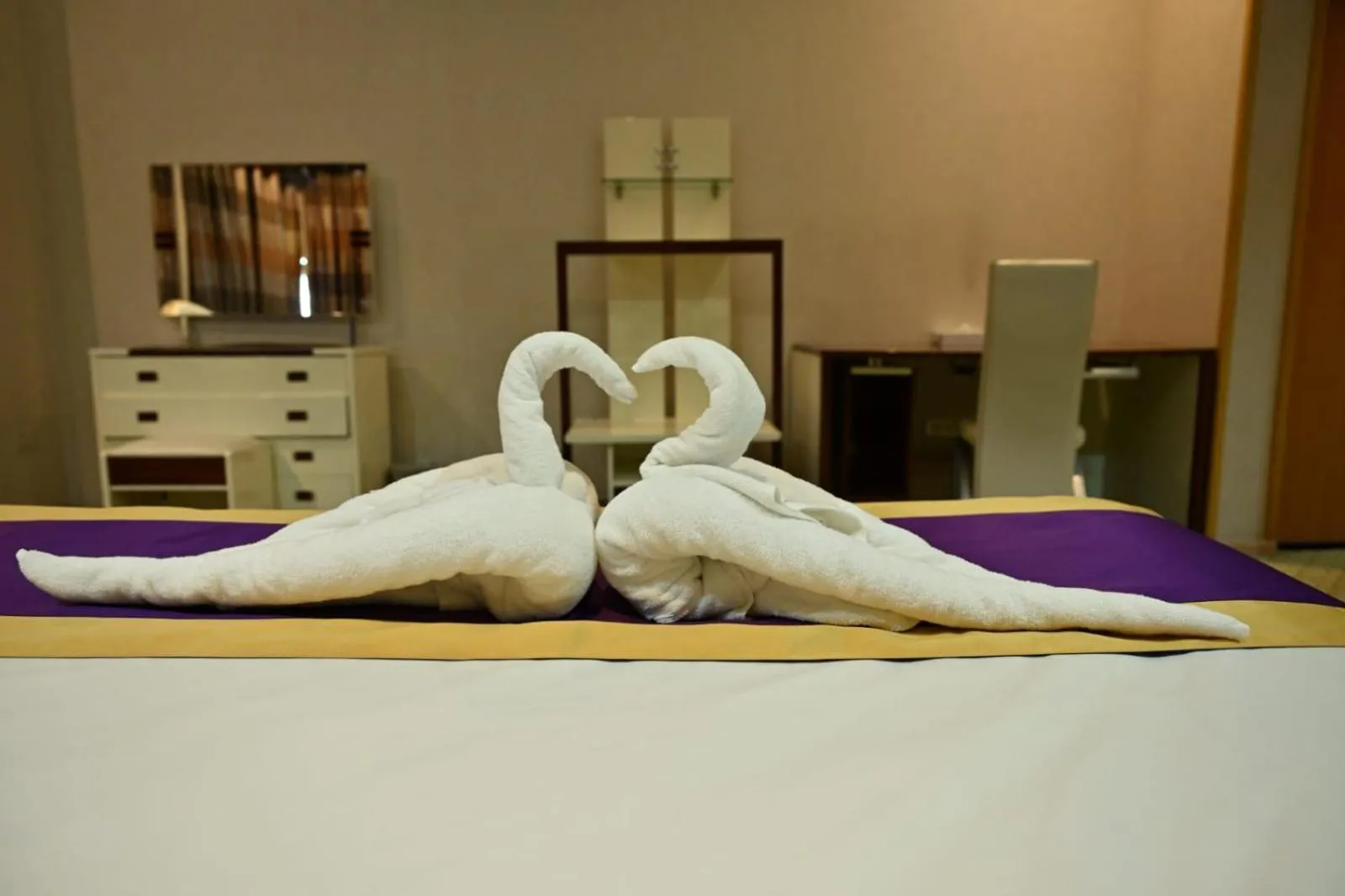 Bedroom, Bed in One Pavilion Luxury Serviced Apartments