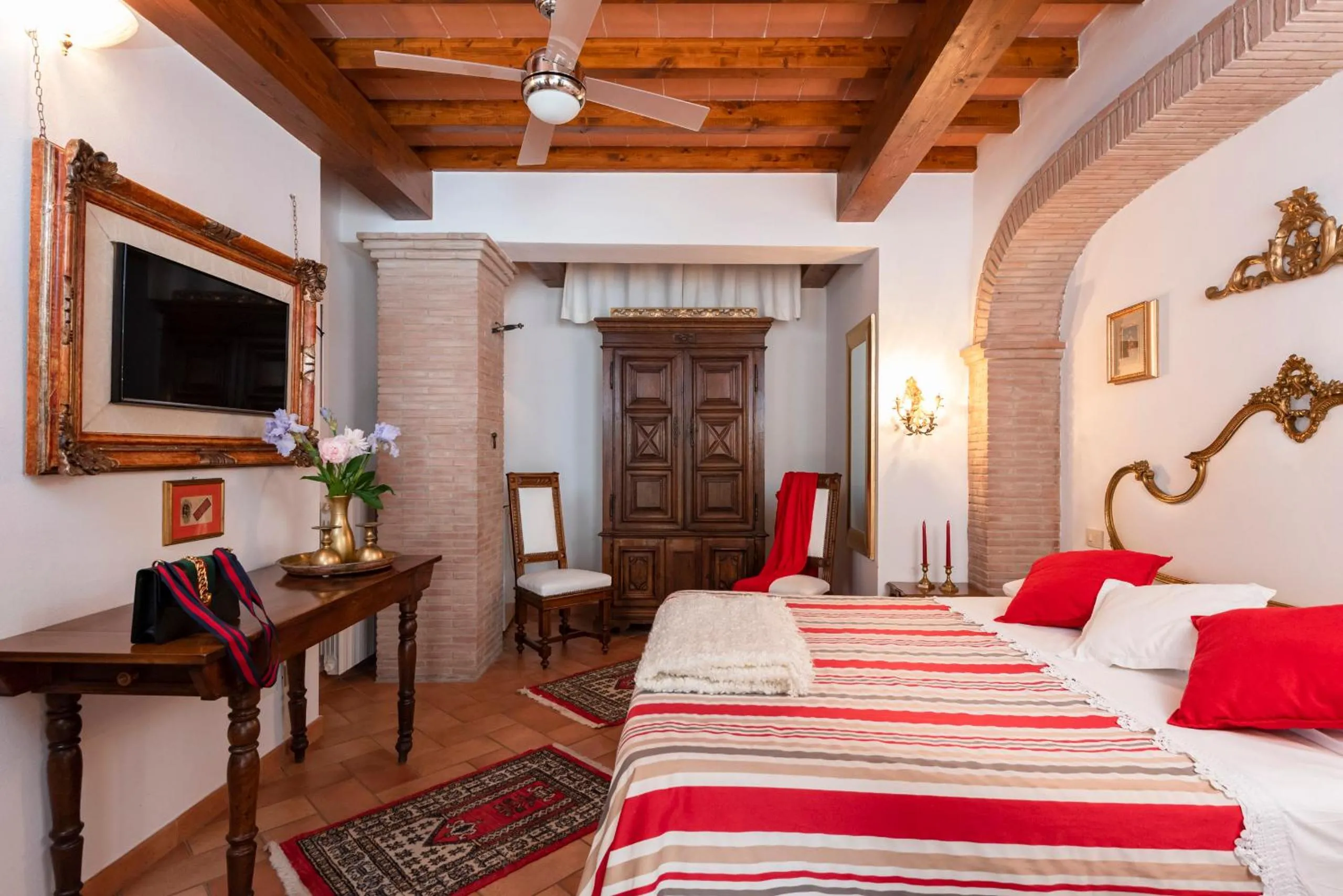 Photo of the whole room, Bed in Agriturismo La Rombaia