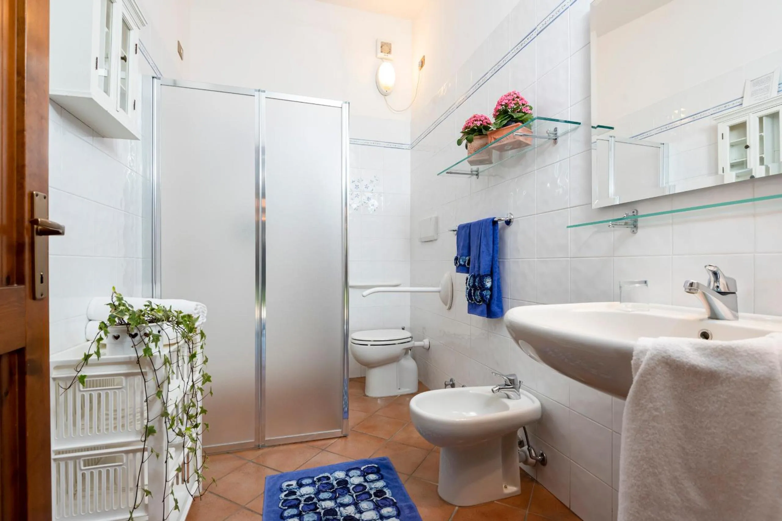 Bathroom in Agriturismo La Rombaia