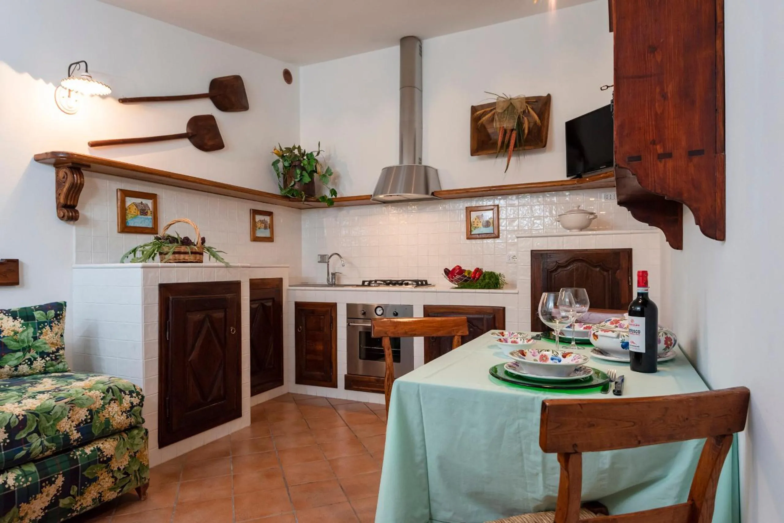 Kitchen or kitchenette in Agriturismo La Rombaia