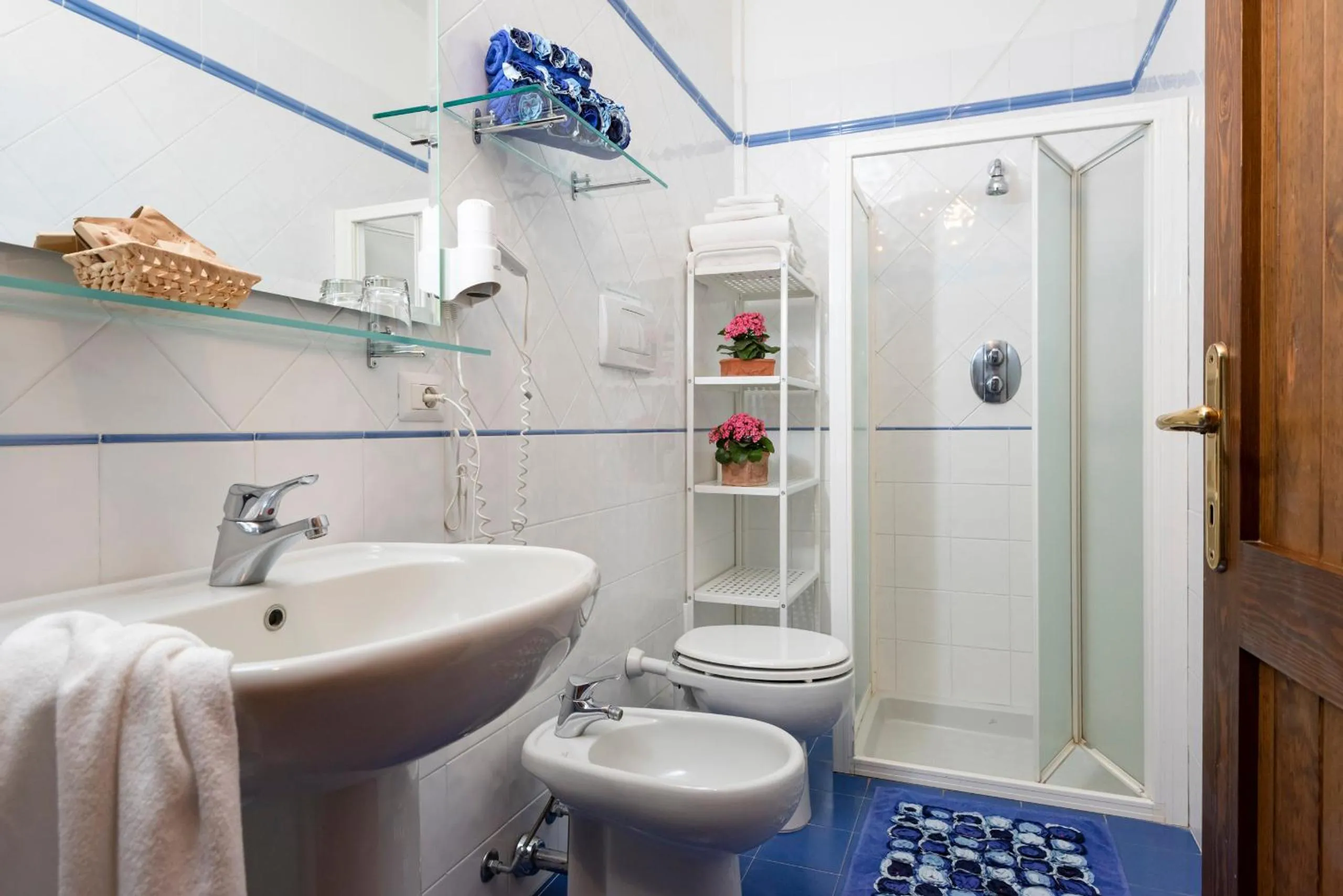 Bathroom in Agriturismo La Rombaia
