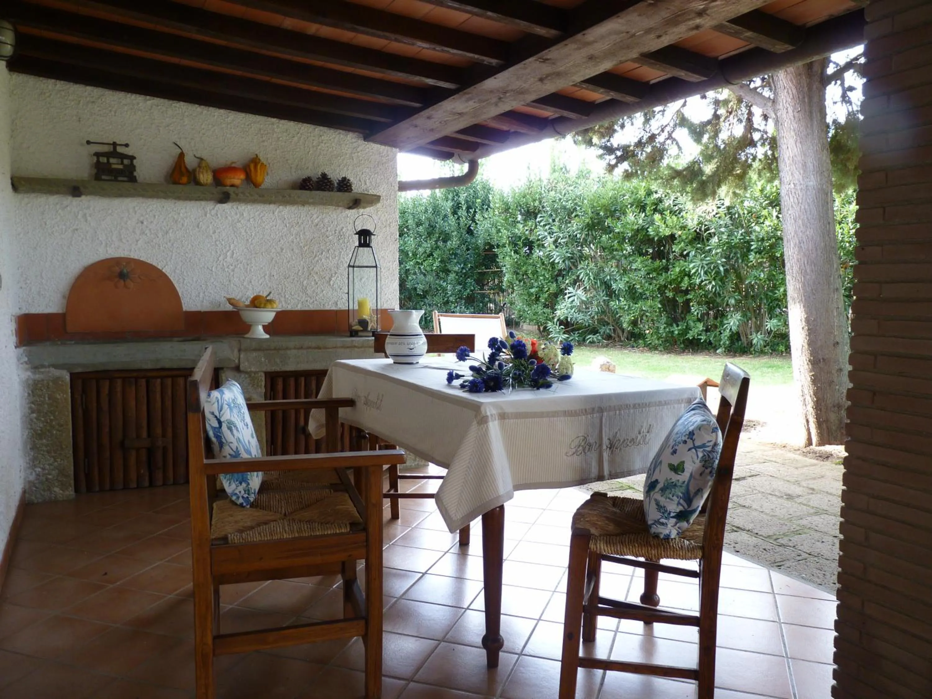 Patio in Agriturismo La Rombaia