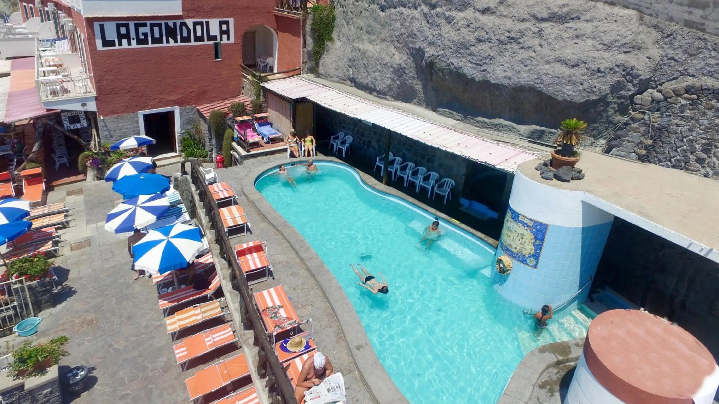 Swimming pool in Hotel La Gondola