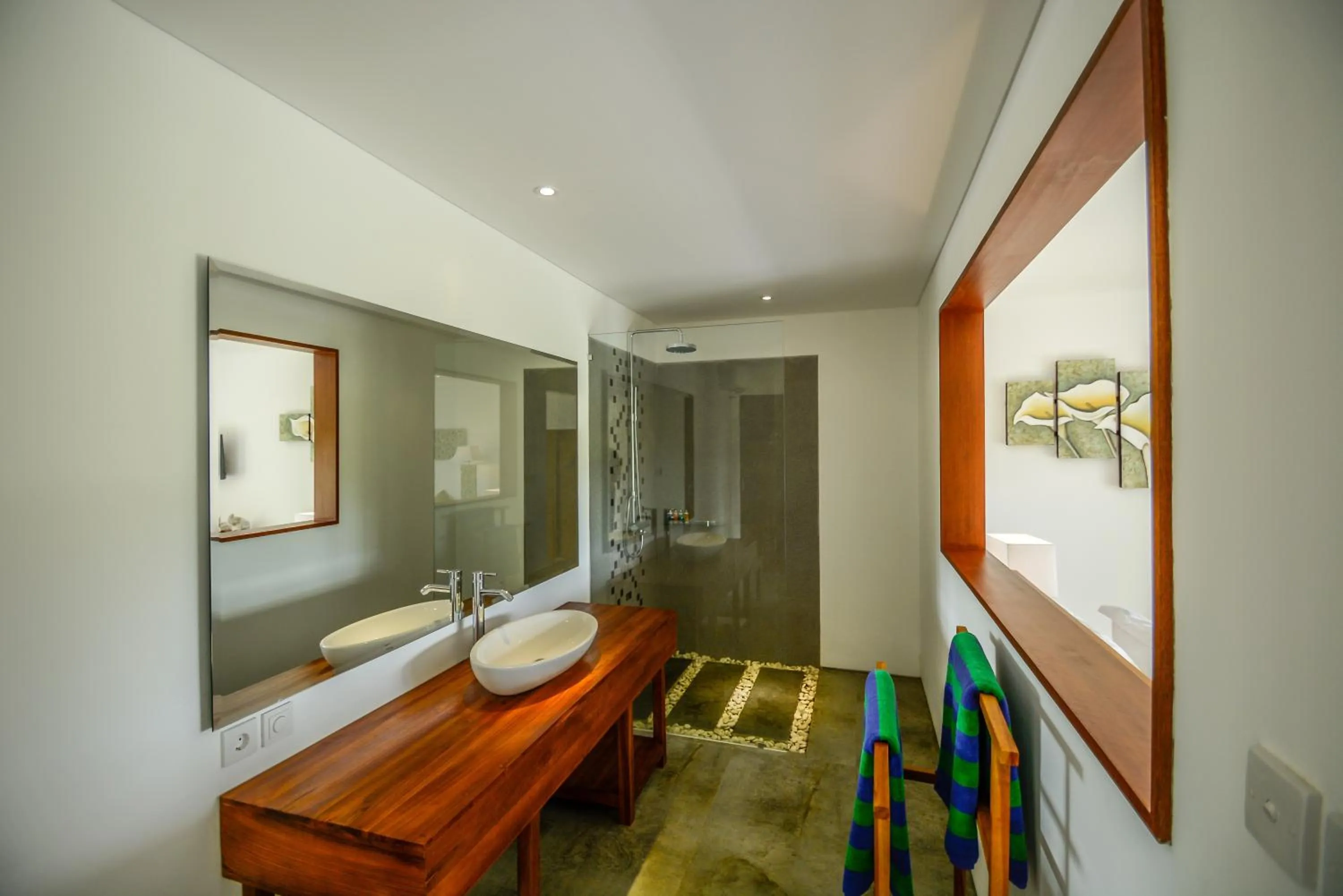 Shower in The Hidden Paradise Ubud - CHSE Certified