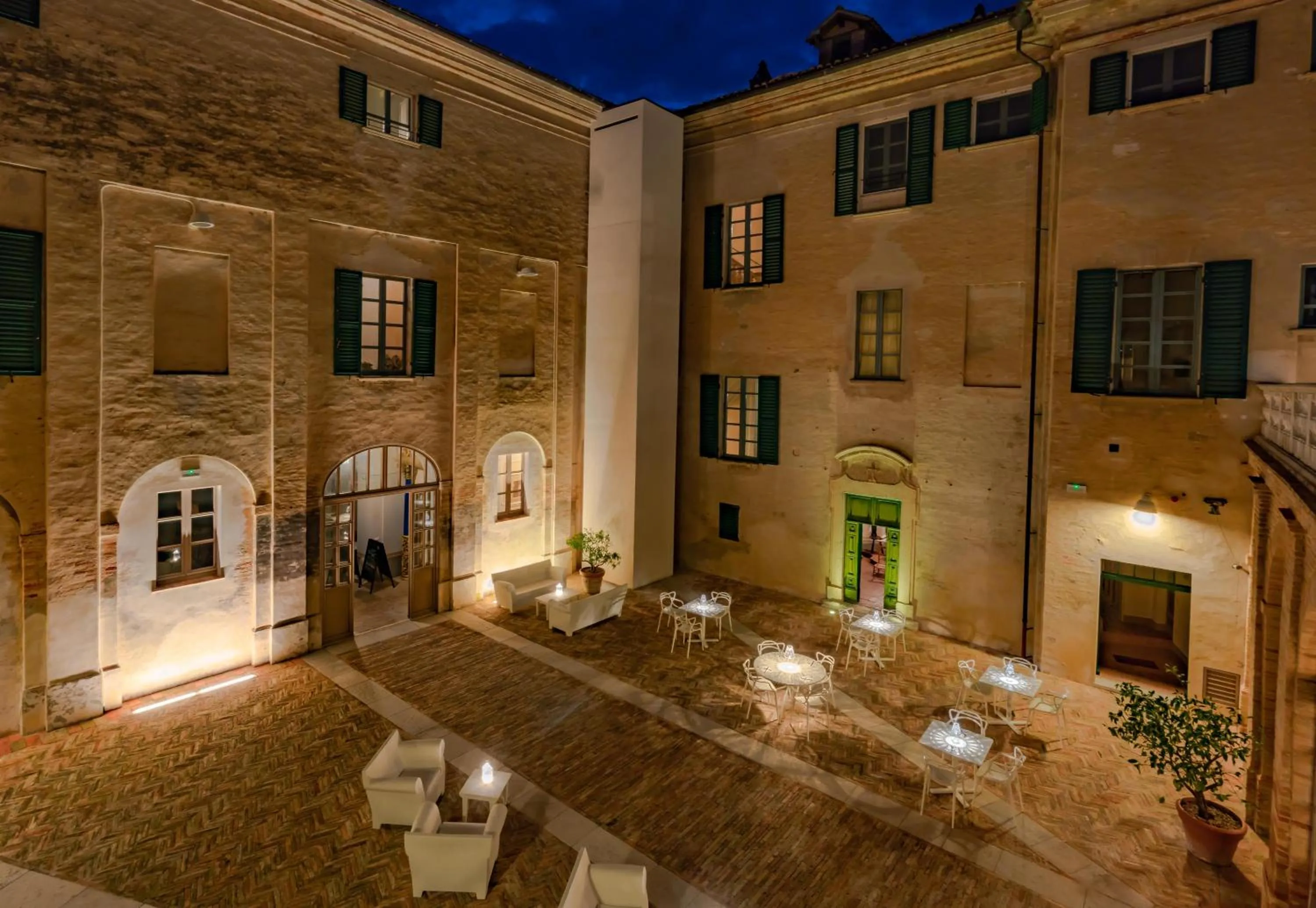 Restaurant/places to eat in Castello Di Monterado