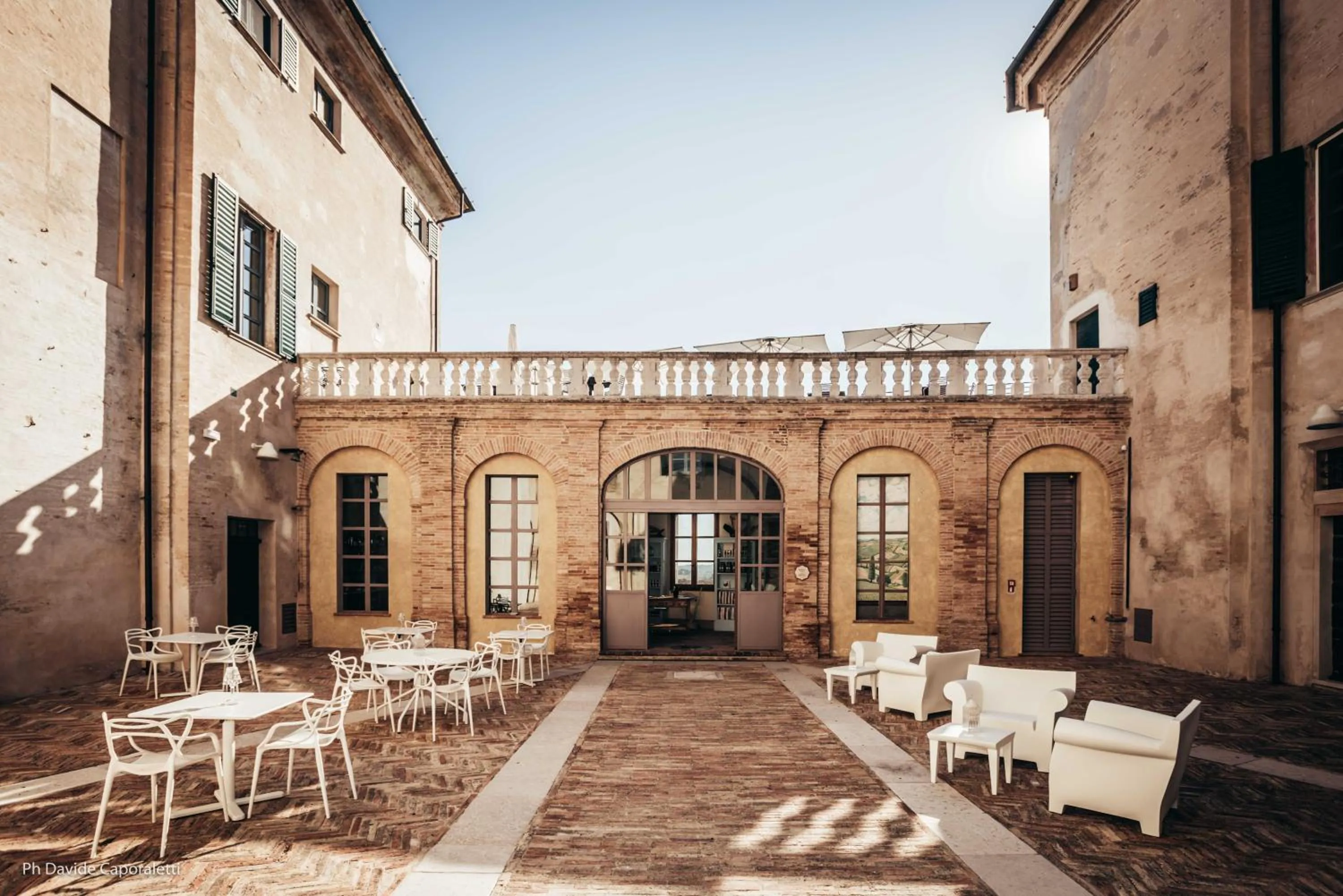 Restaurant/places to eat in Castello Di Monterado