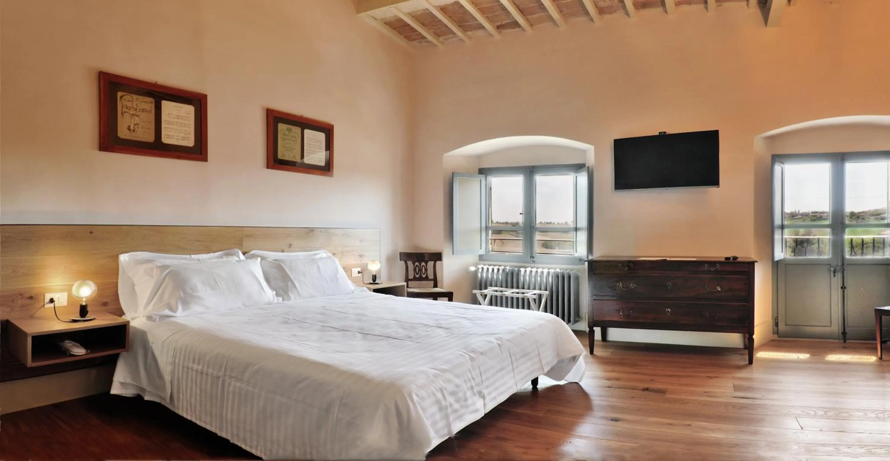 Bed in Castello Di Monterado