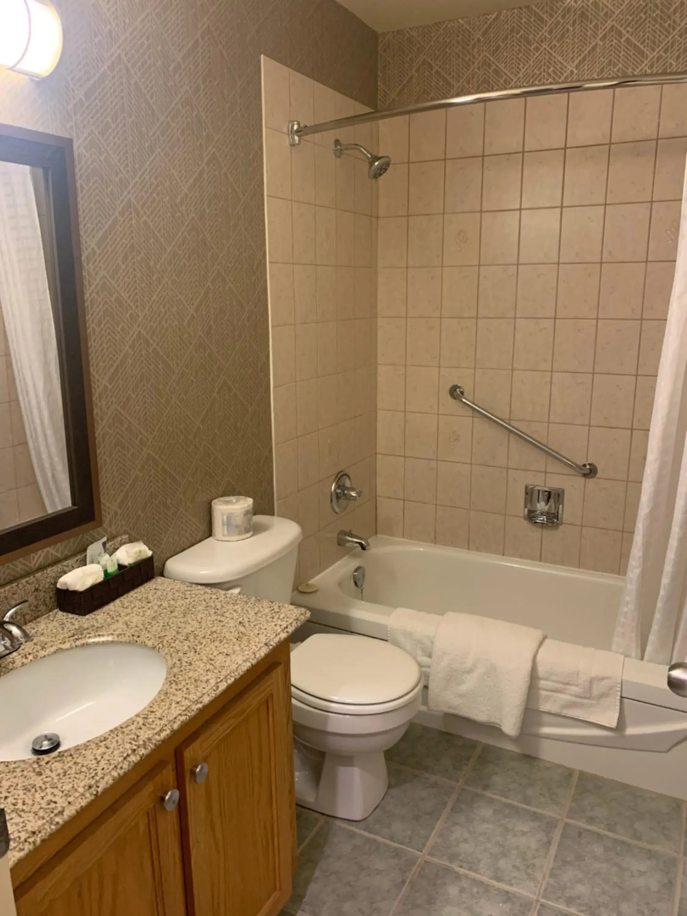 Standard Double Room with Two Double Beds in Albatross Hotel Standard Double Room with Two Double Beds in Albatross Hotel