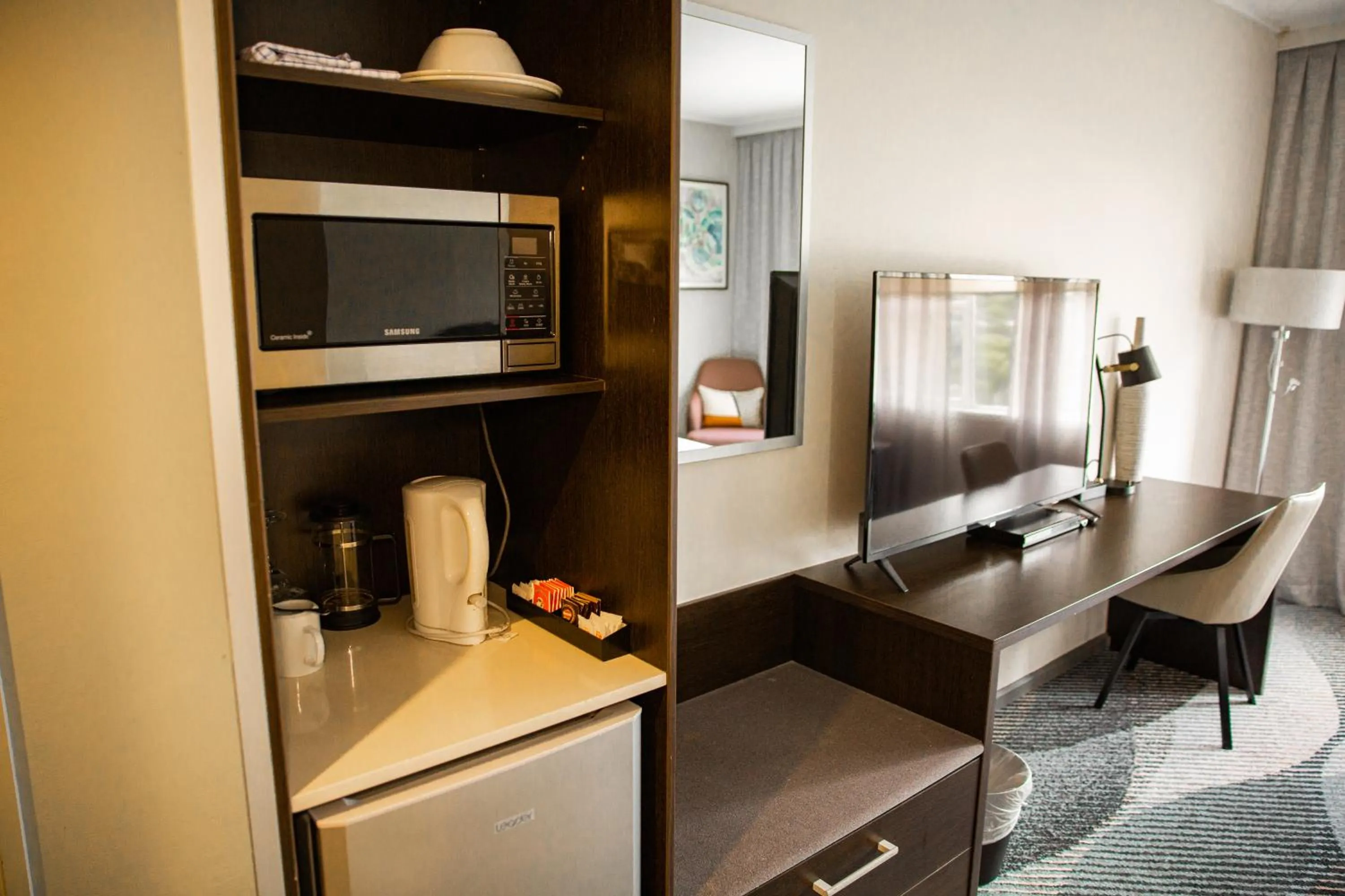 TV and multimedia in Royal Pacific Hotel