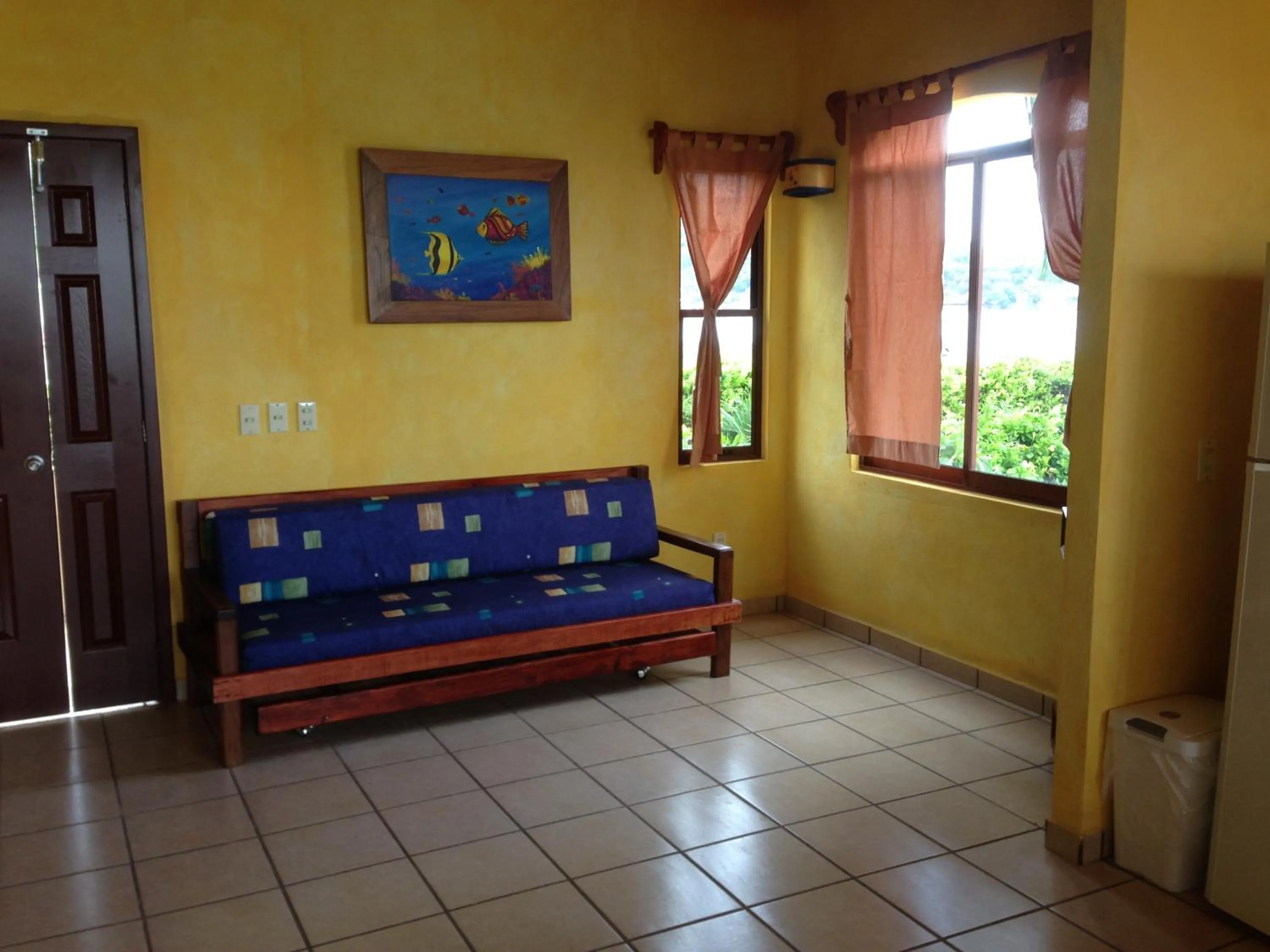 Day in Cabañas del Capitan