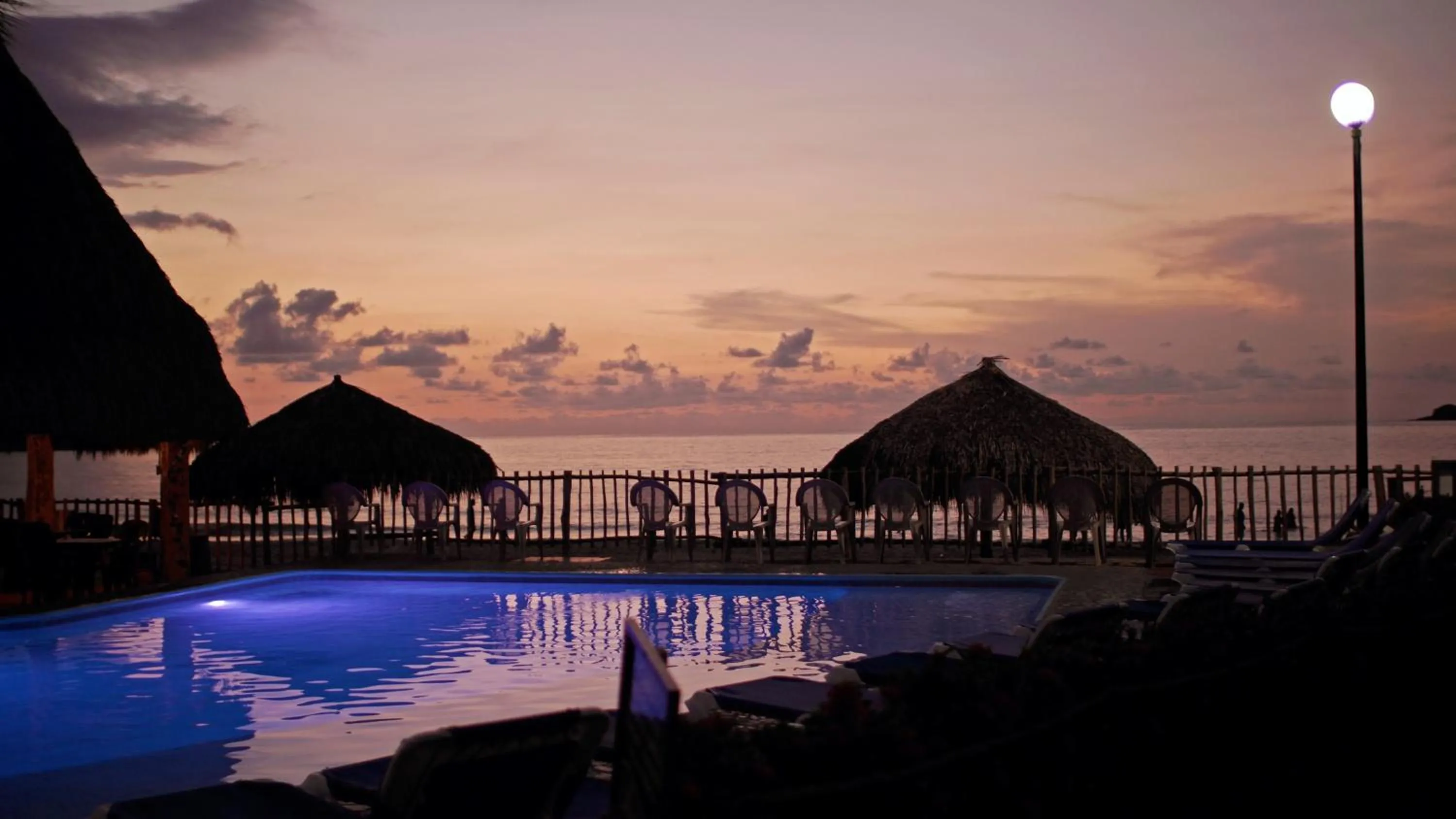 Swimming pool in Cabañas del Capitan