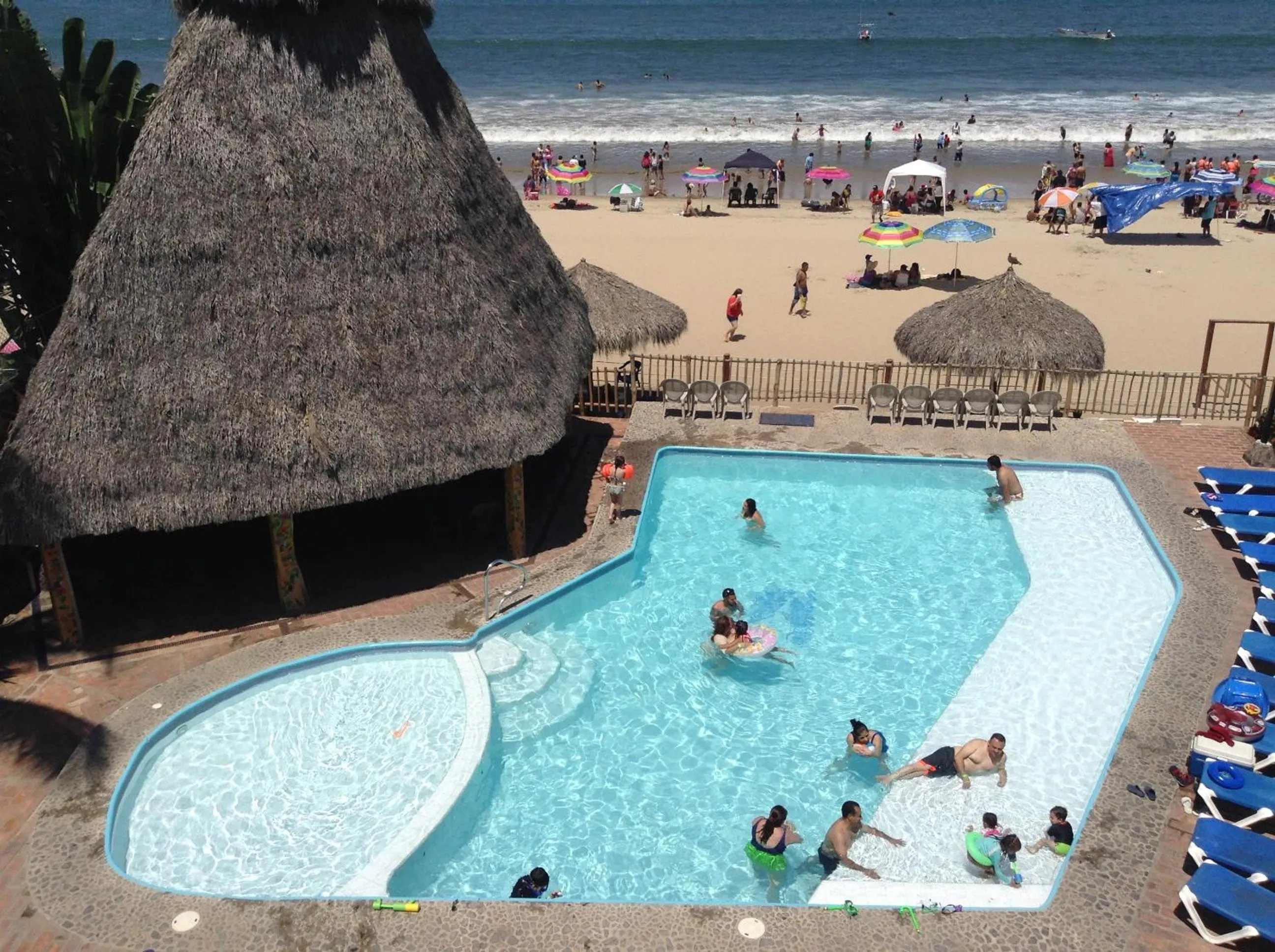 Day in Cabañas del Capitan