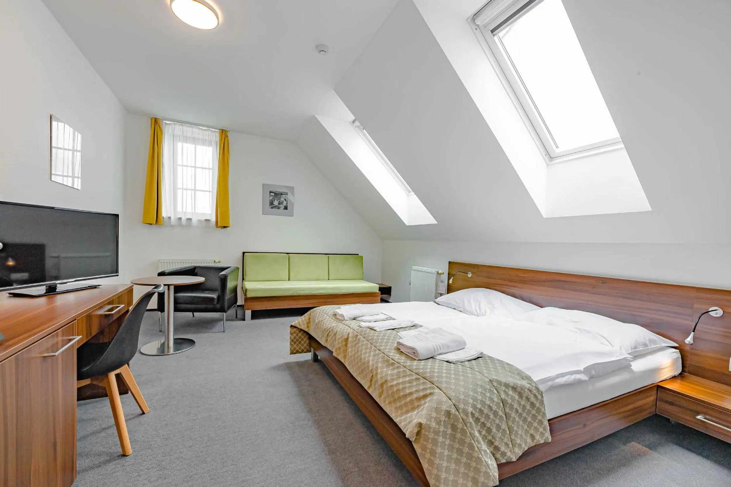 Property building, Bed in Penzion U Zvonu