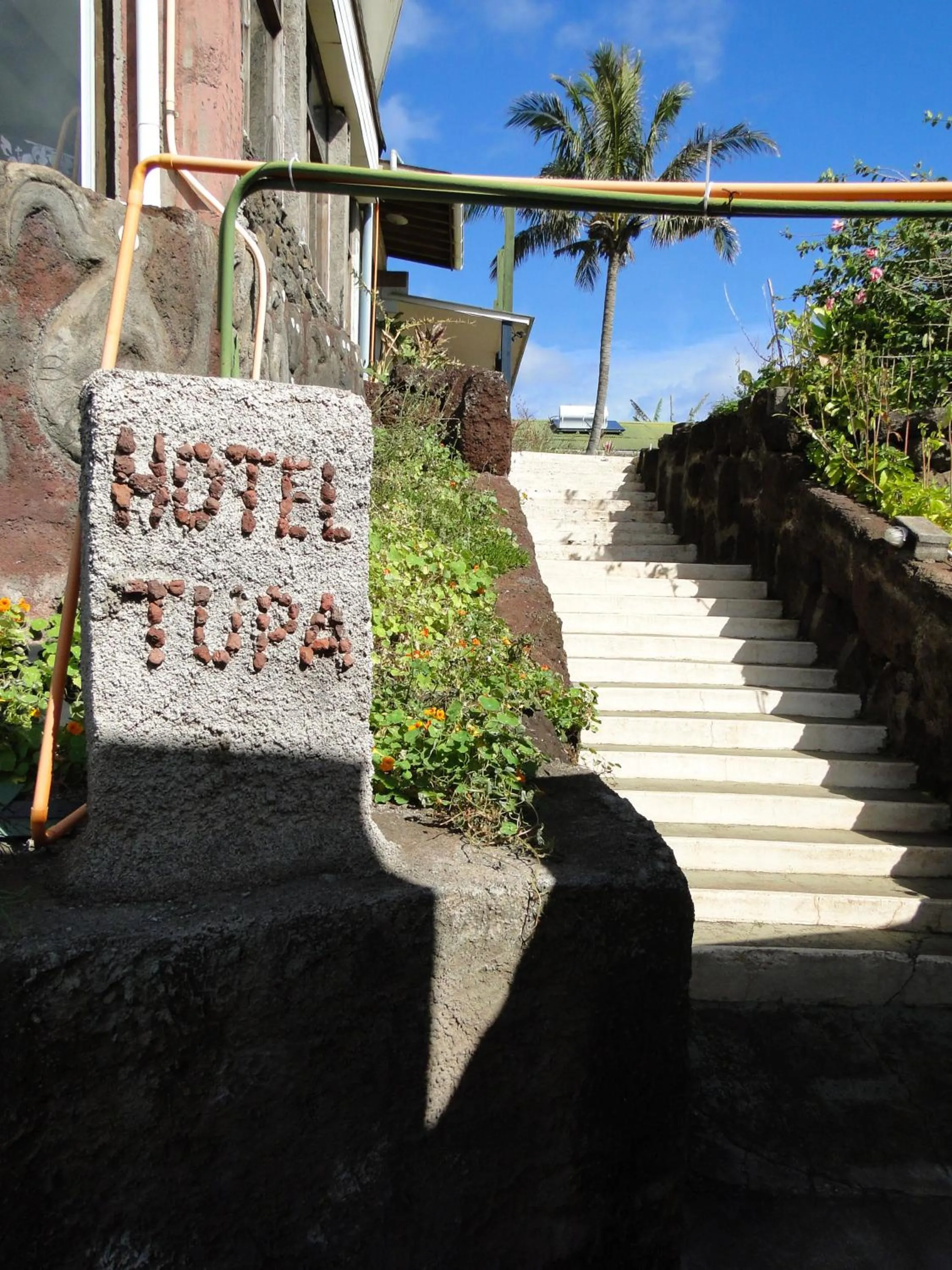 Restaurant/places to eat in Tupa Hotel
