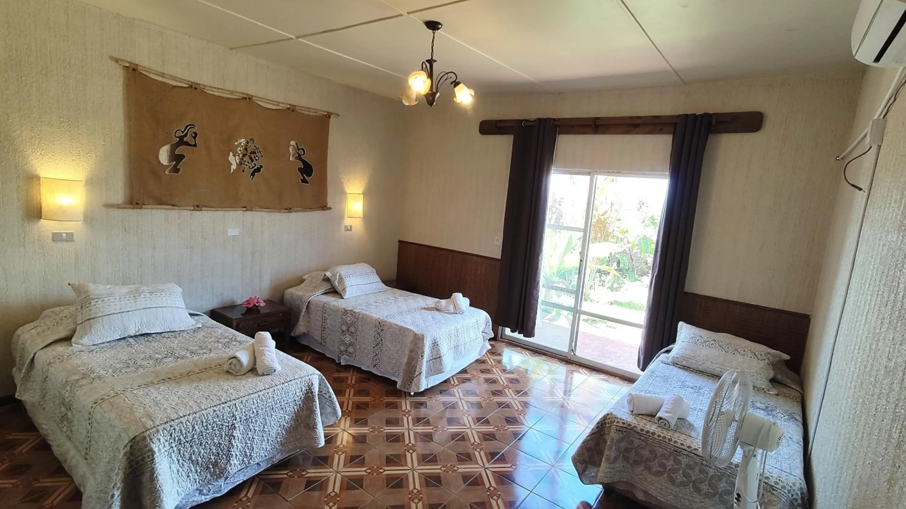 Sea view, Bed in Tupa Hotel